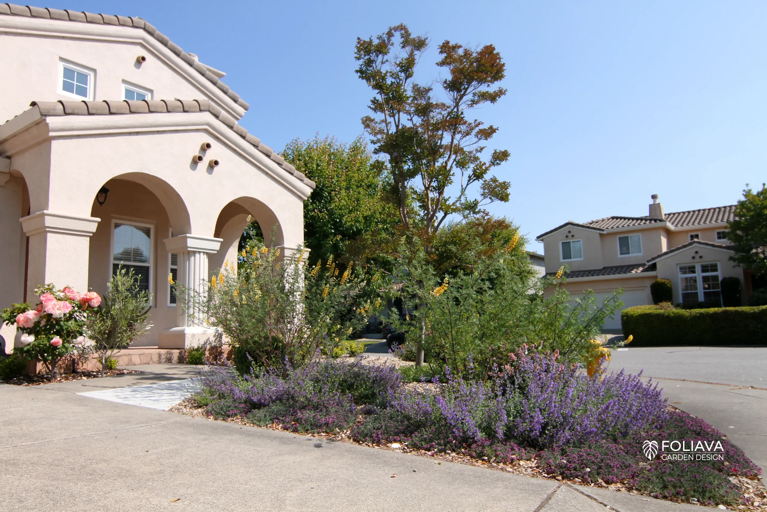 Pastel-filled Monet garden turning a lawn into a community-friendly retreat