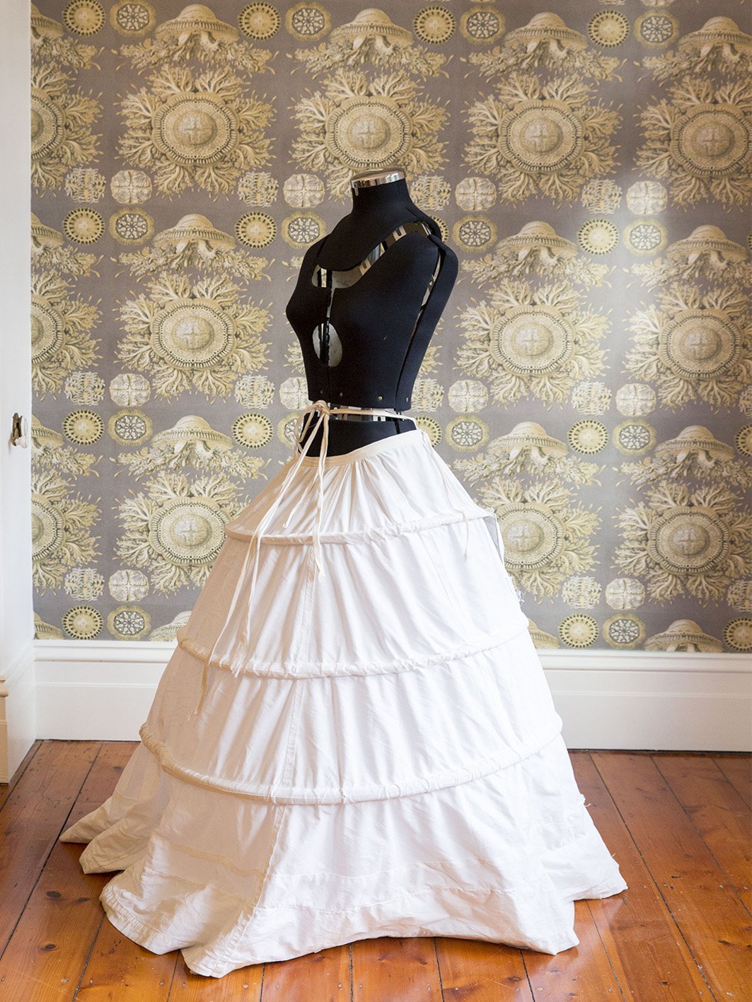 Archive_Poets Thieves Haeckel wallpaper_Lucy foster_4T5A8369 copy.jpg