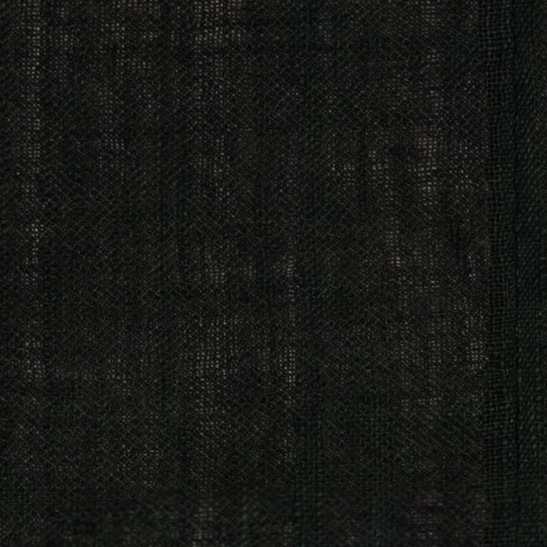 Ultra zoomed image of Indigo Yanbury wallpaper.