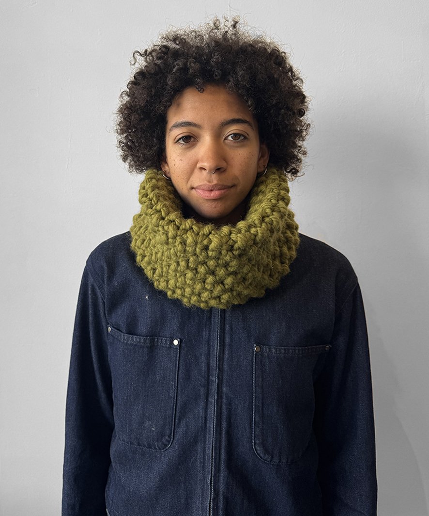 KNITTED SNOOD, OLIVE