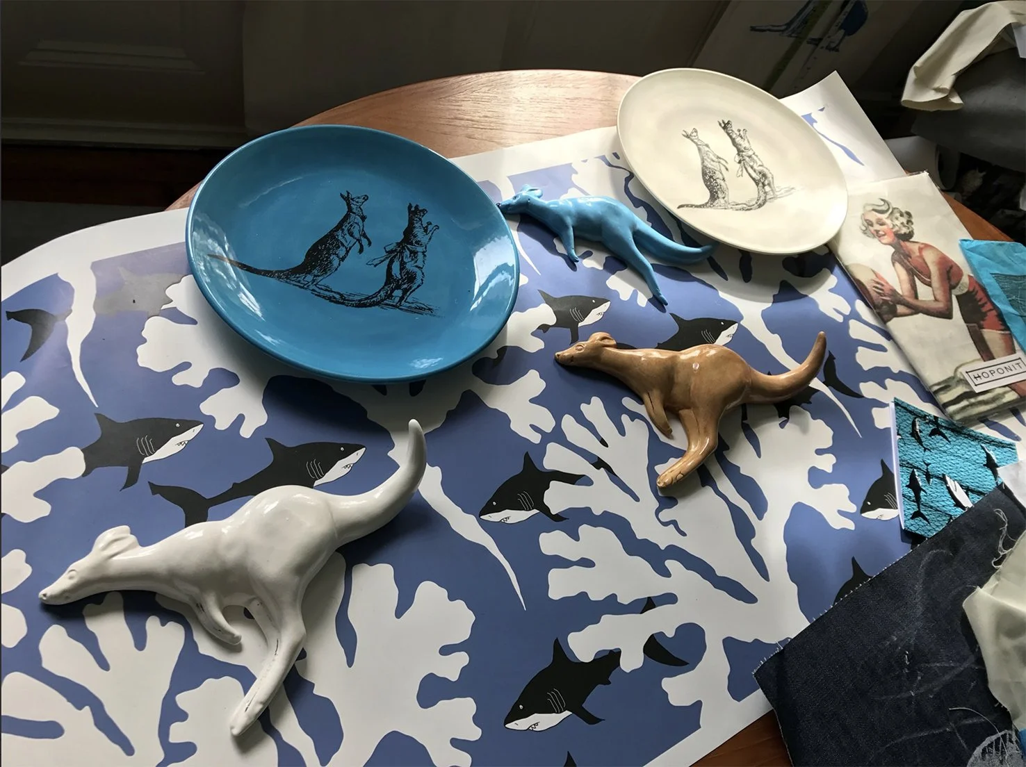 Hoponit_kangas_wallpaper_ceramics_med res.jpg