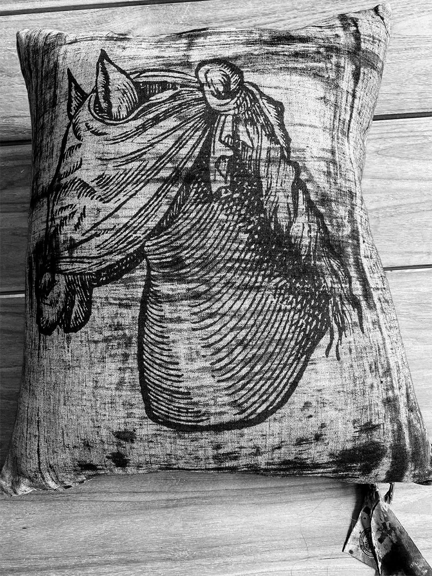 Archive_Poets Thieves linen cushion_ESS_IMG_0702 copy.jpg