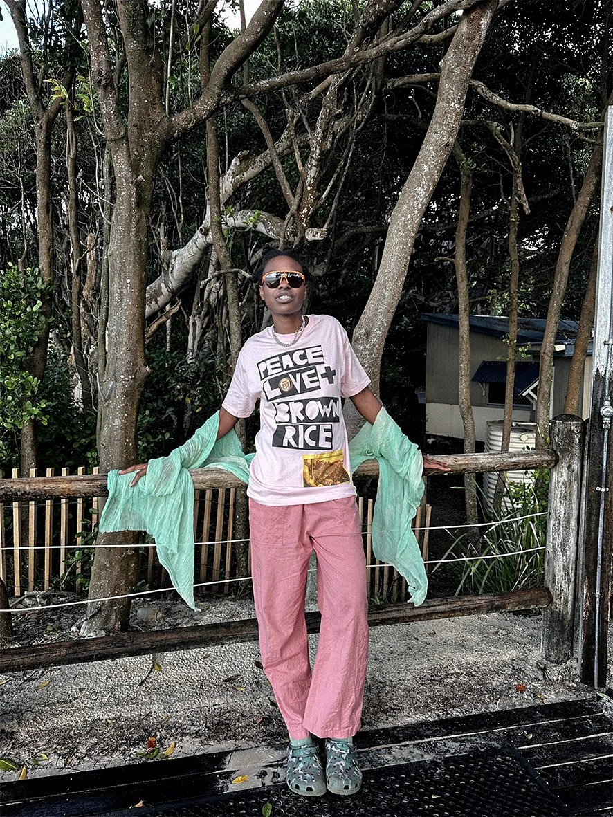 HOPONIT_ARCHIVE_SOPHIE HOWARTH_PEACE LOVE BROWN RICE_IMG_1949.jpg