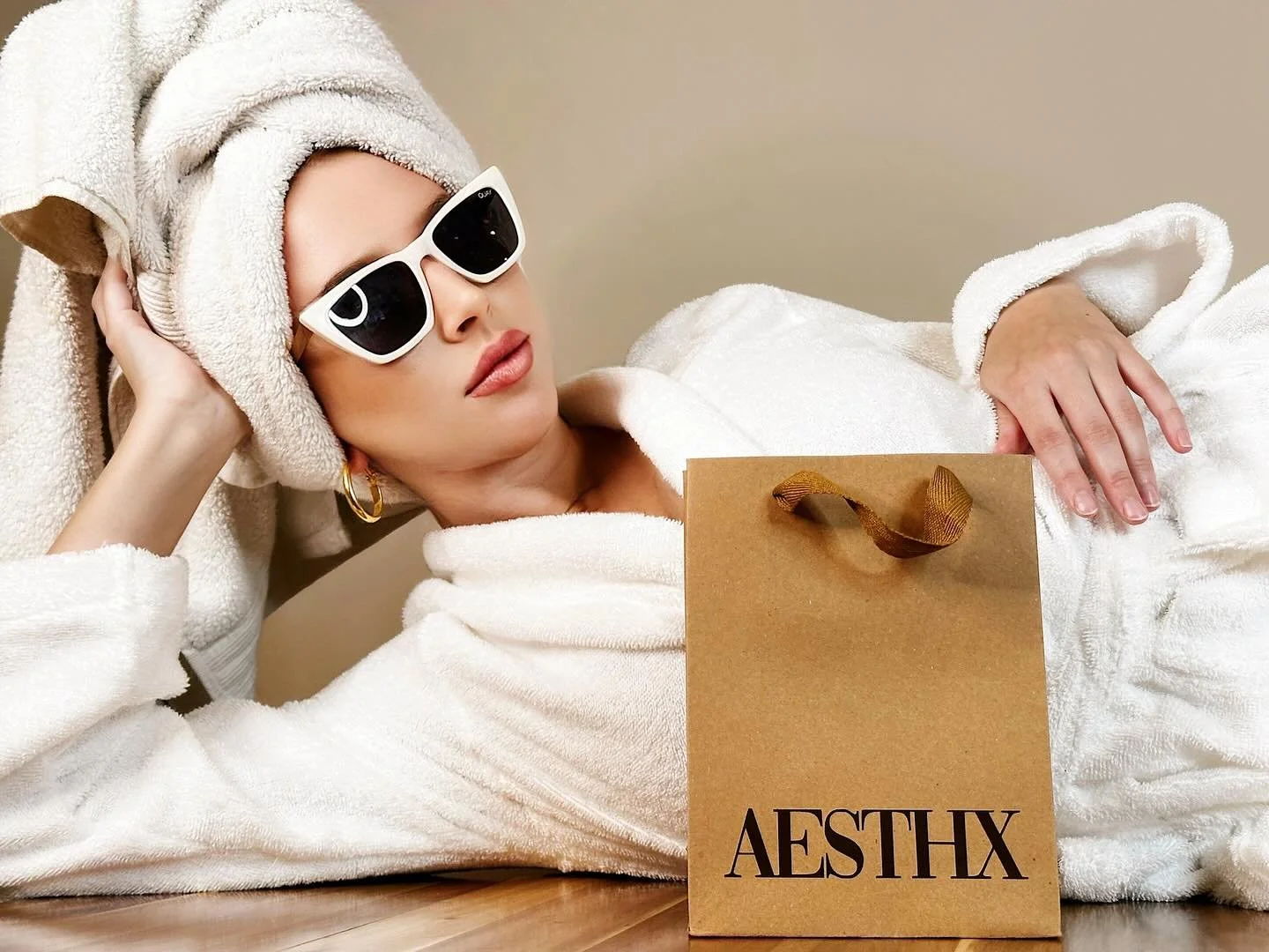 Serving looks starts with serving yourself.💆&zwj;♀️

📍98-1005 Moanalua Rd AESTHX
Monday-Saturday 10am-7pm
(808)462-0349

#book #booknow #facial #brows #laserhairremoval #pmu #aerolase #browwaxandtint #hawaii #oahu #aesthx #pearlridgecenter