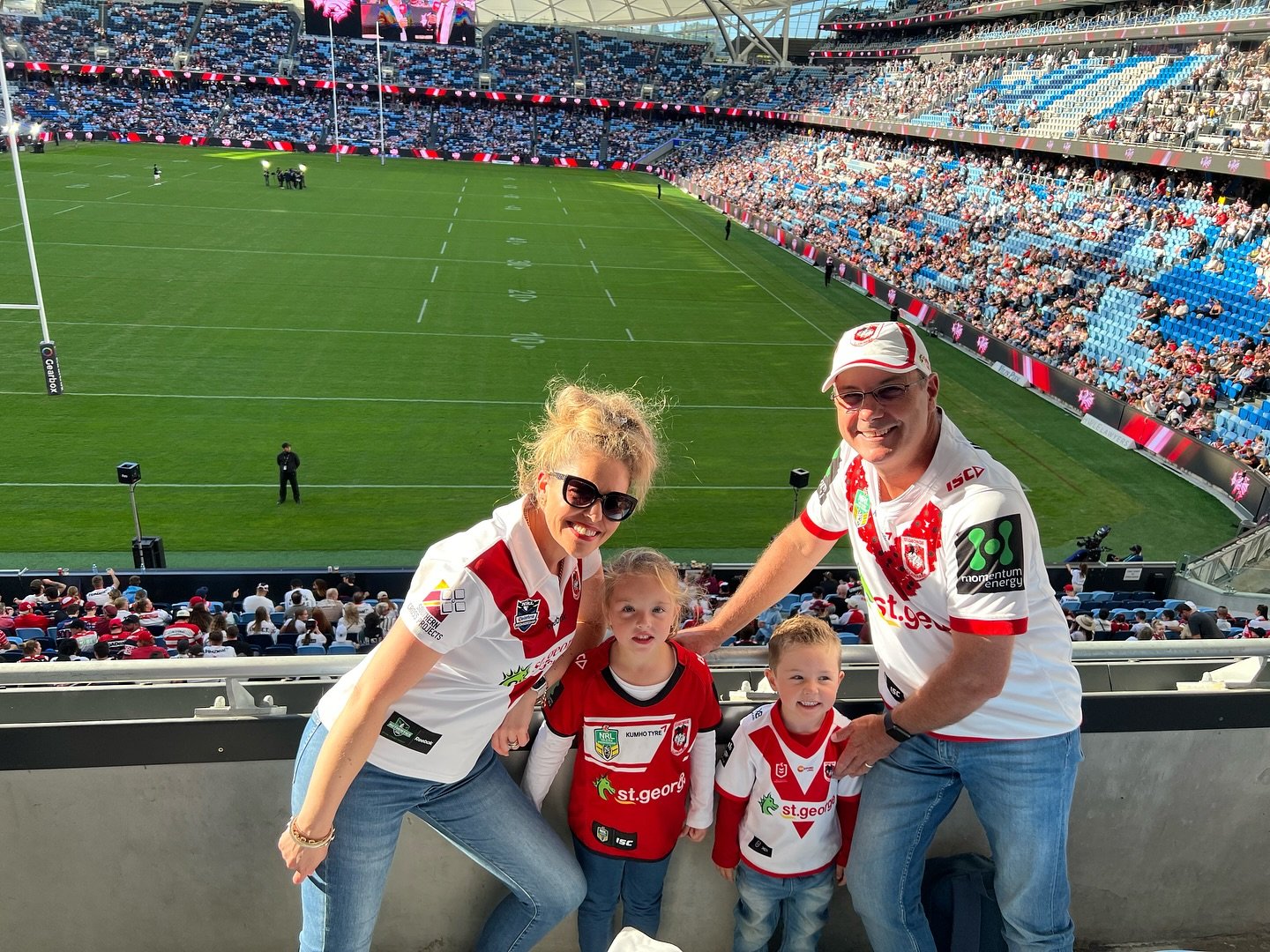 Let&rsquo;s go #dragons 🐉
.
.
.
.
@nrl_dragons #anzacday #dragonsvsroosters #nrl #footy #stgeorge #rugbyleague