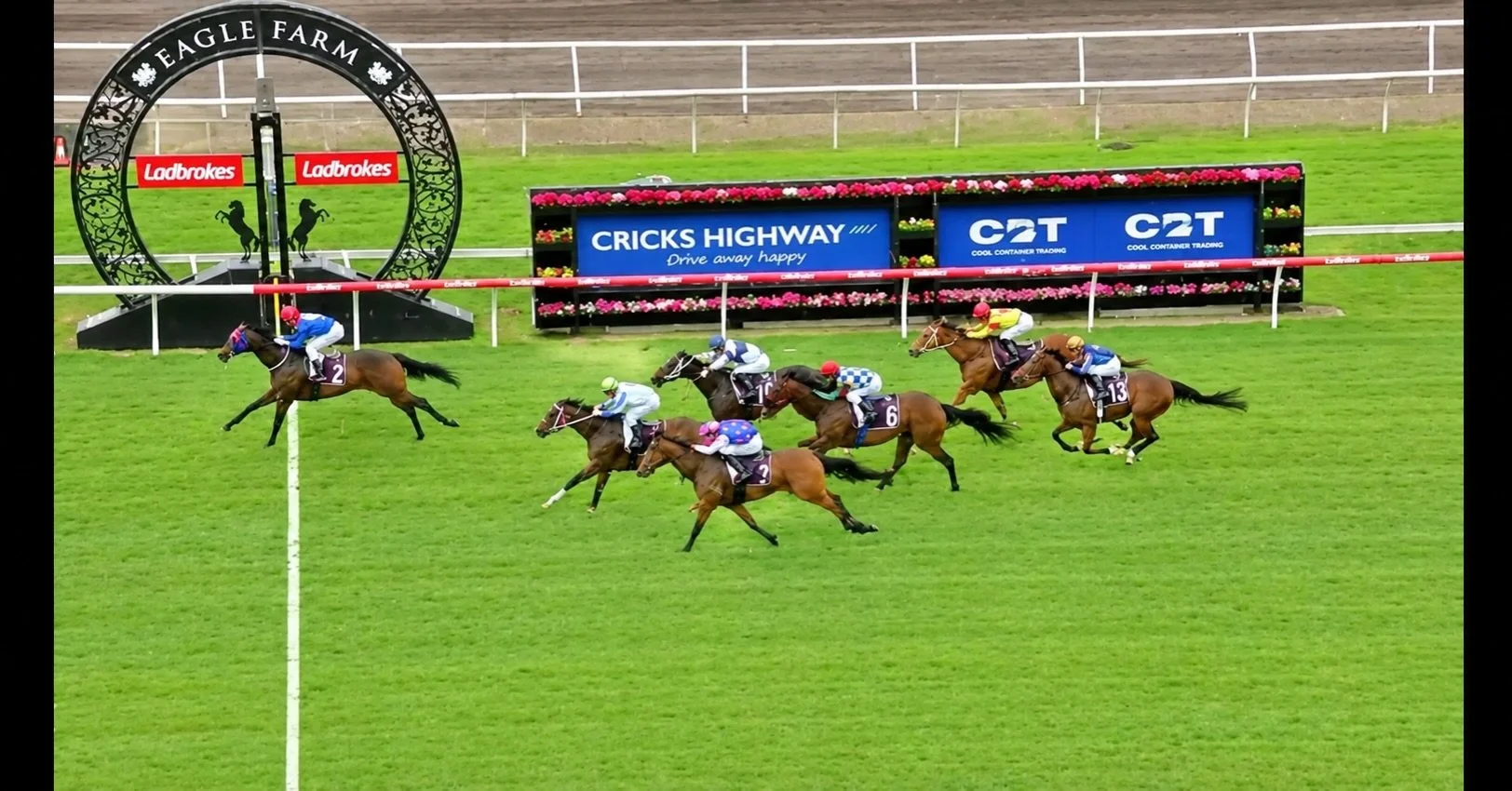 Tough as an old boot 🥾 

Get Ready Lass has shown us again just how good she is, by picking up the silver medal 🥈 at Eagle Farm. 

We&rsquo;re so very proud of her, and @chrisandersonracing for always looking after her 👌👏💪

#vardythoroughbreds #