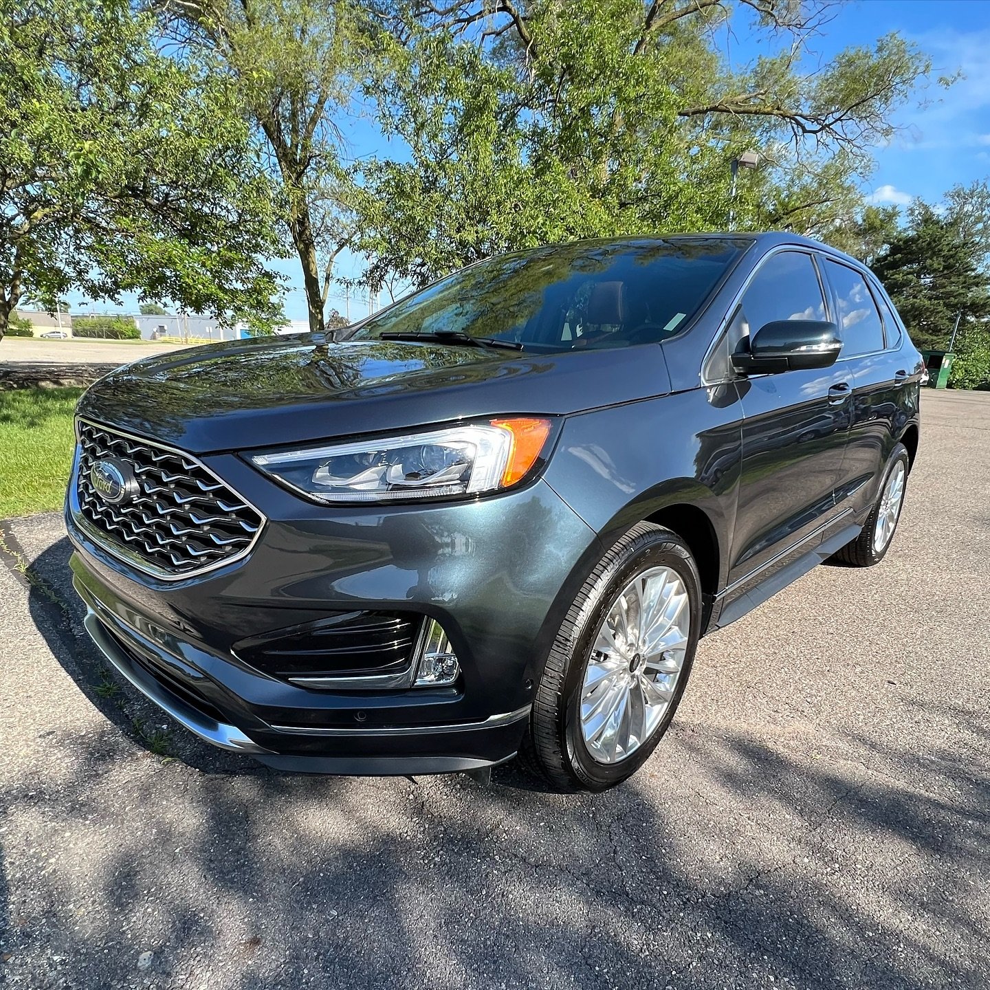 Ford Edge Titanium treated to our Midnight Special Package 💎
Protect your investment and book your detail today!