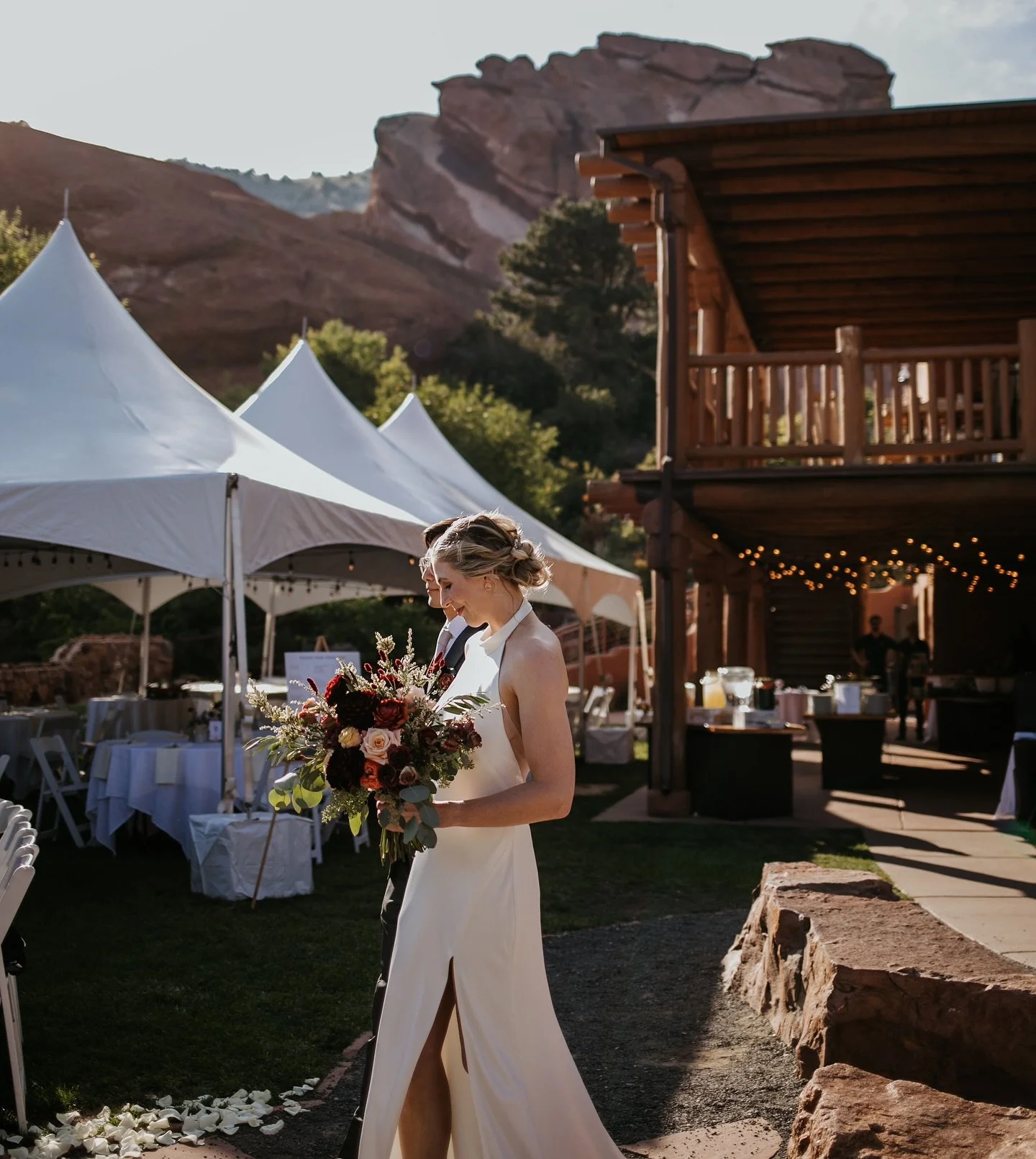 When your “I Do” comes with a view ππ Catch our tents all summer long at the Red Rocks Trading Post β€οΈ Photo credit: @mollymargaretphotos 
.
.
#tentsdenver #outdoorweddingtentdenver #denvertentrental #redrockswedding