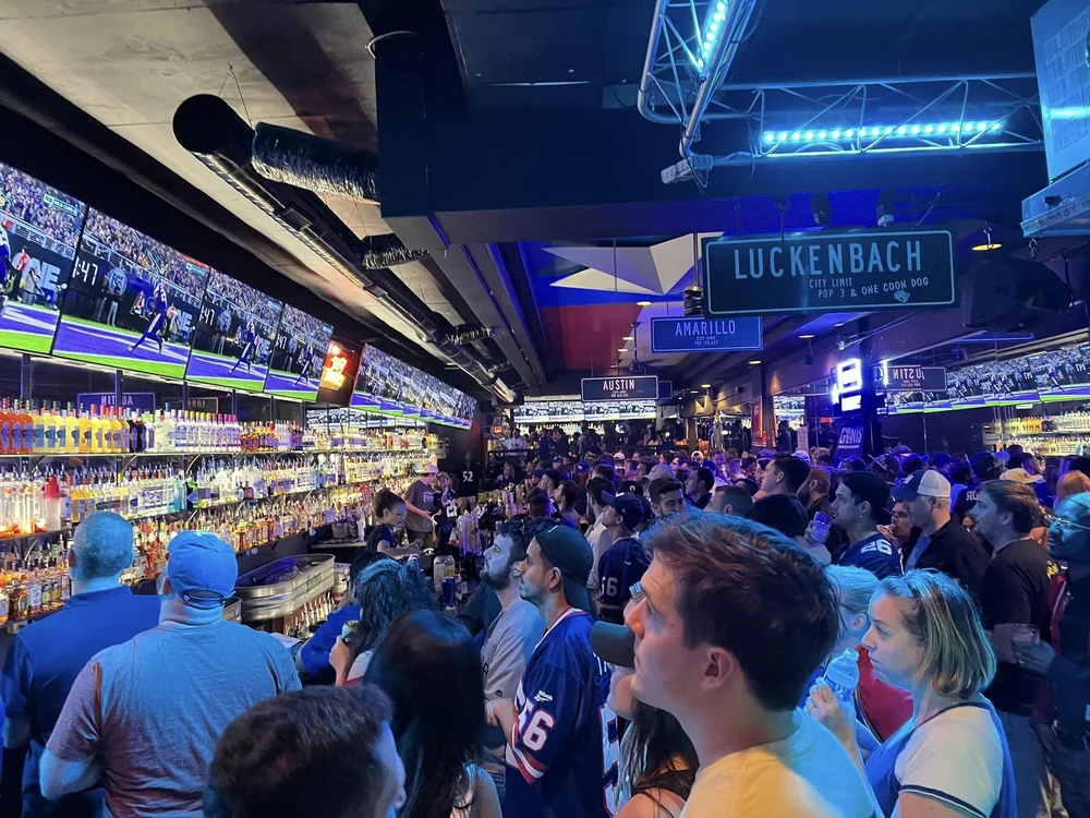Bar photo 3