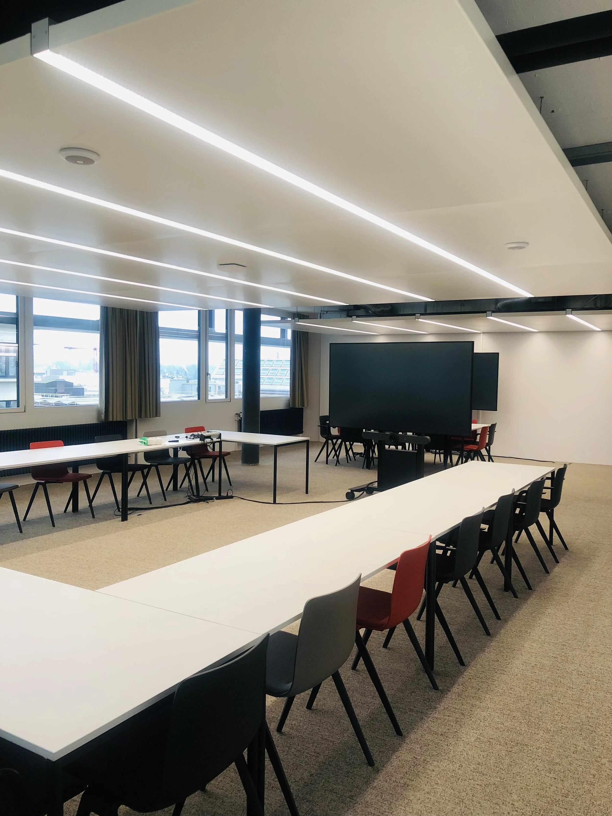 XL Sitzungszimmer.jpg