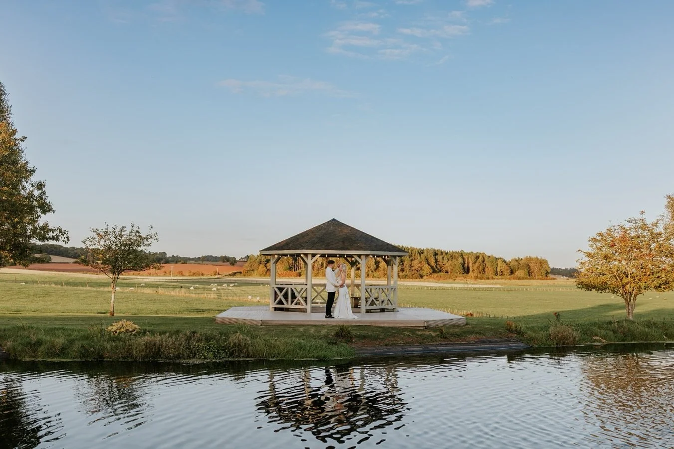 A golden opportunity has just appeared&hellip; our peak date of Saturday 5th September 2026 is now available at Bachilton Barn.

Imagine the venue dressed in rich autumnal tones, burnt orange florals, soft foliage, and twinkling fairy lights. 

The t