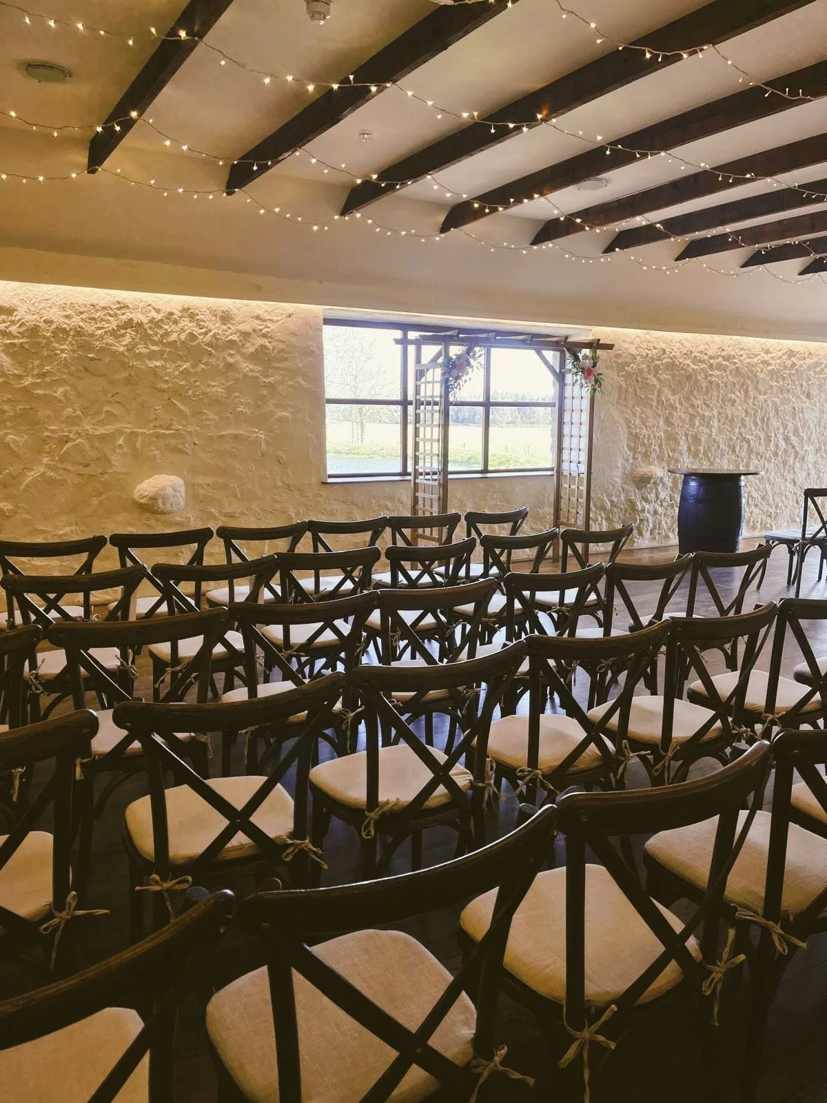 Reggie &amp; Frank&rsquo;s party... oh sorry, Emily &amp; Andrew&rsquo;s wedding! 💕💫

We absolutely loved the personal touches throughout E&amp;A&rsquo;s day, especially having their beloved dogs Reggie &amp; Frank as the true stars of the show.

T