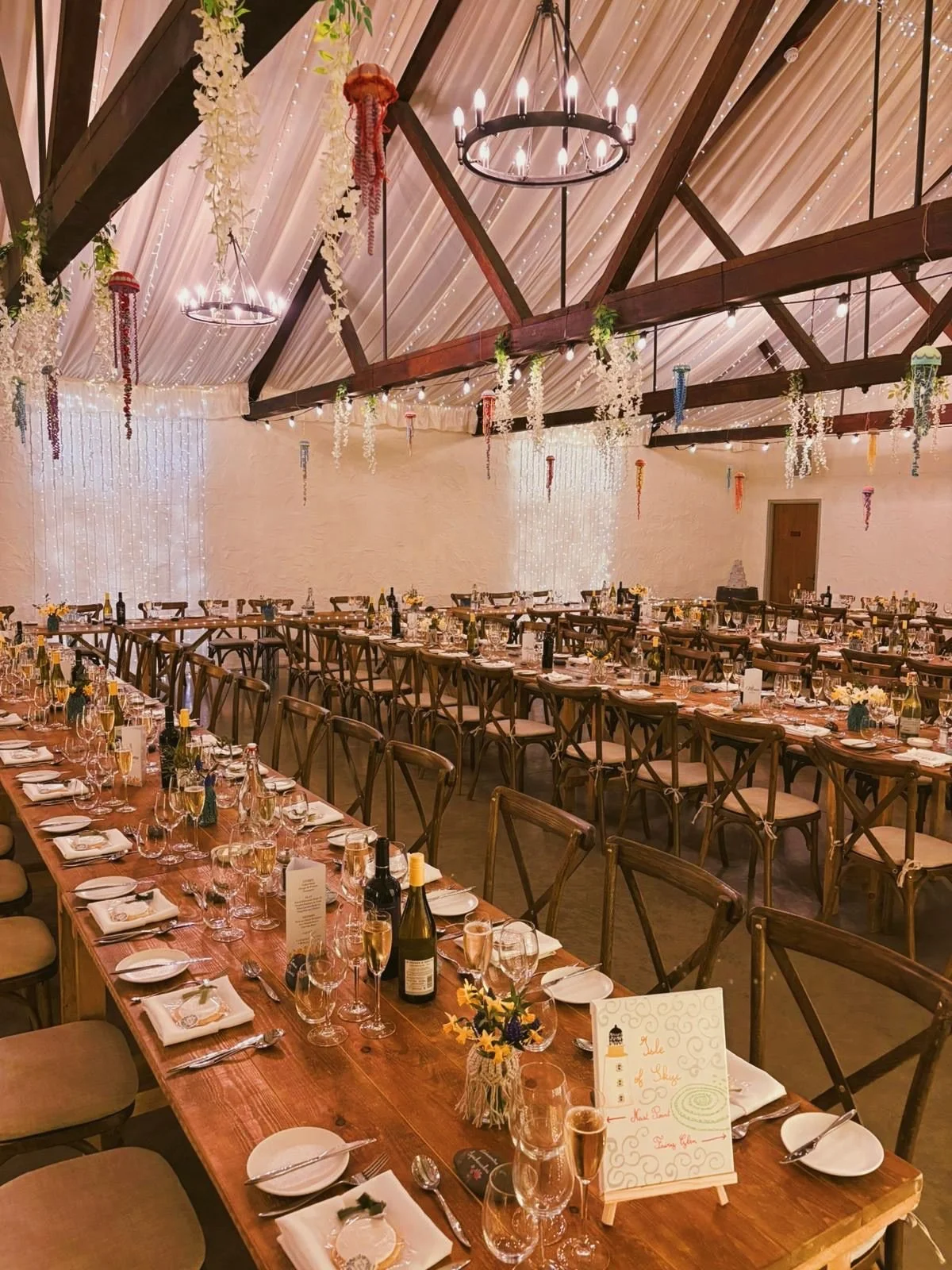 E&amp;G 💫🤍

Our venue was brought to life with stunning handmade crochet d&eacute;cor, created by our incredibly talented bride. Each piece added vibrant pops of colour and such a personal touch 🪼✨

We were absolutely delighted to host E&amp;G&rsq