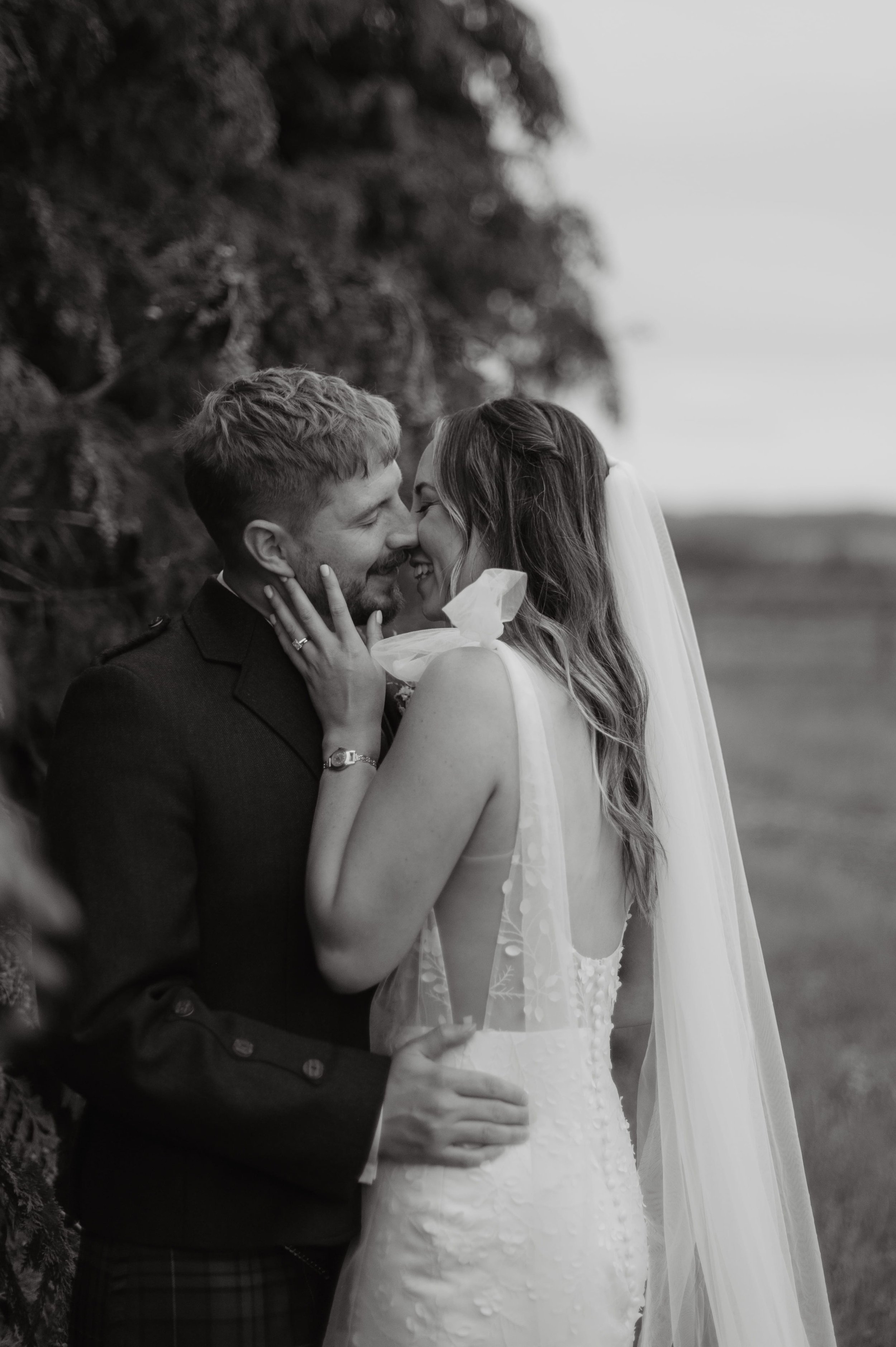Real Wedding: “Totally Immaculate Vibes” for Laura &amp; Craig’s 3-Night Bachilton Barn Weekend