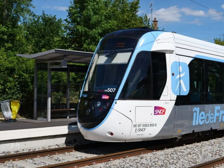 Baisse de tarifs : Tram T13 et nouvelle carte Liberté +