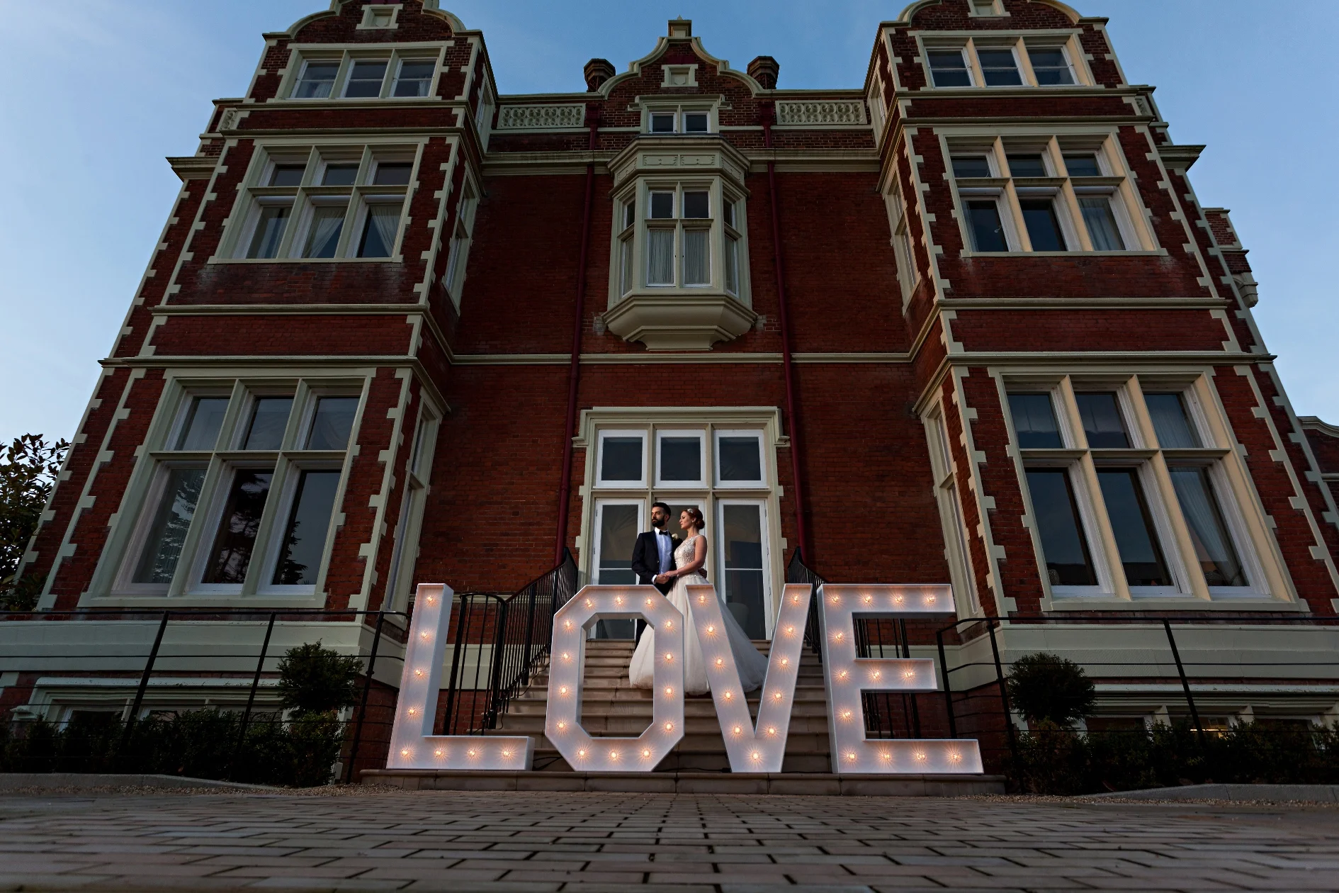 How to Choose Your Wedding Venue