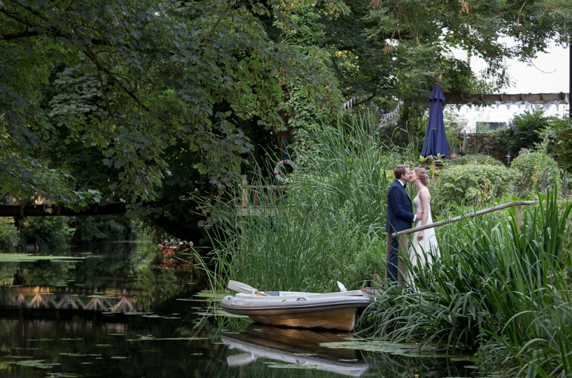 Real Wedding: Romance on the River bank