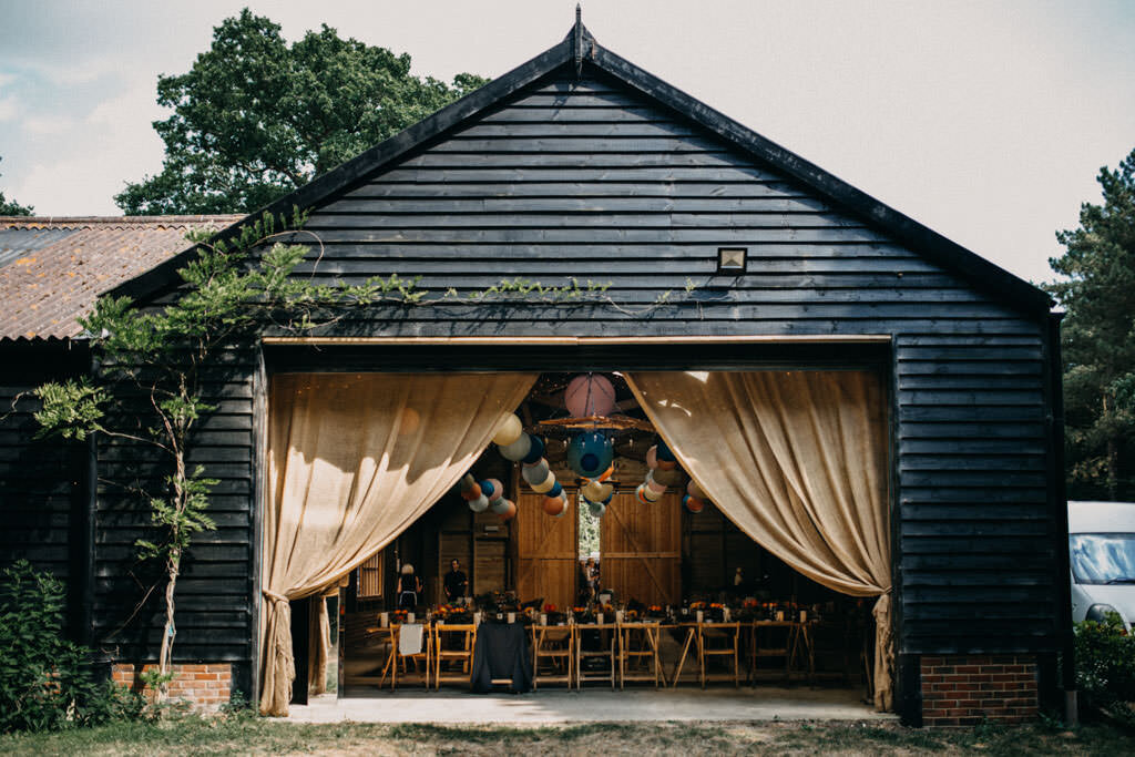 Captains-wood-barn-wedding-photography-175.jpg