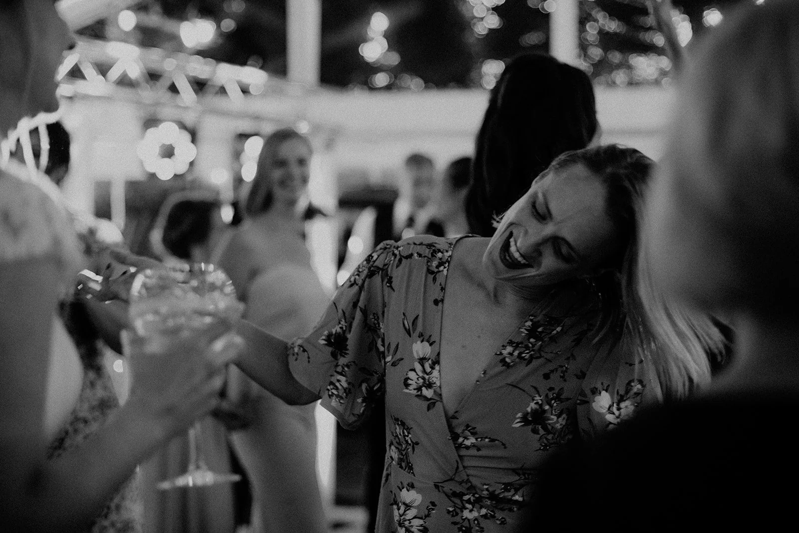 Chloe_and_Matt_-_09_-_Dance_Floor_-_Lincoln_Pictures-30.jpg