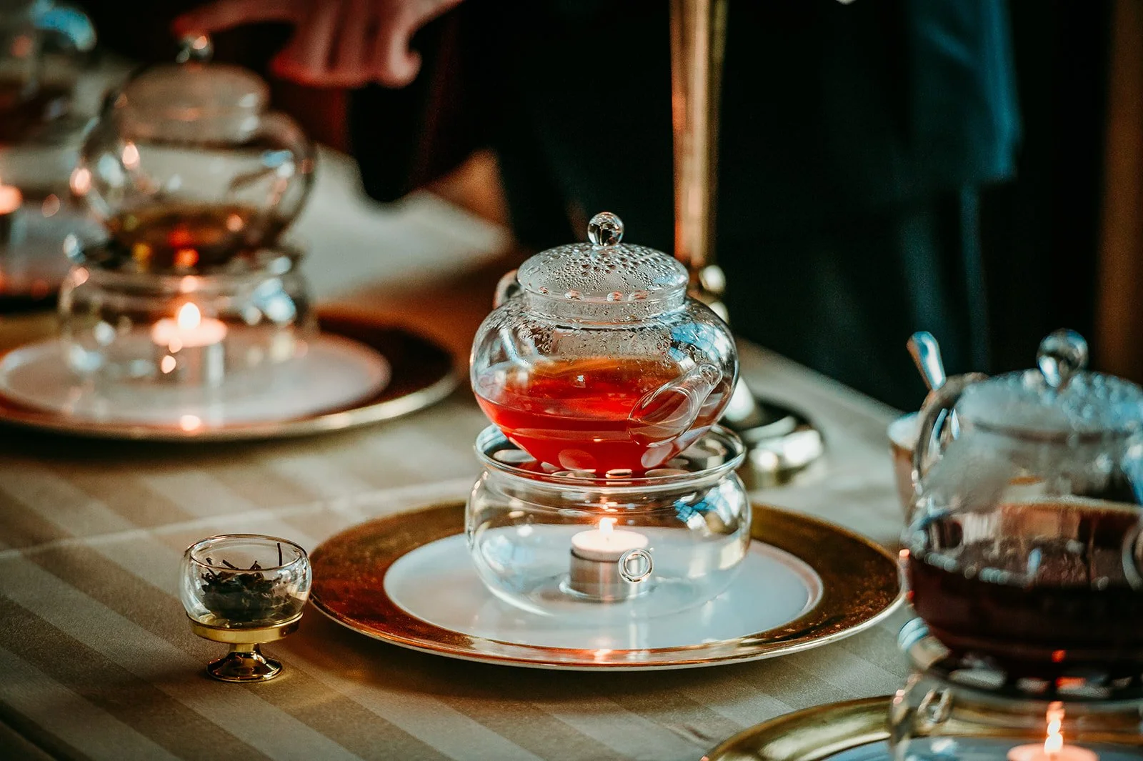 LUXEWeddingExperienceatRiseHall_0007.jpg