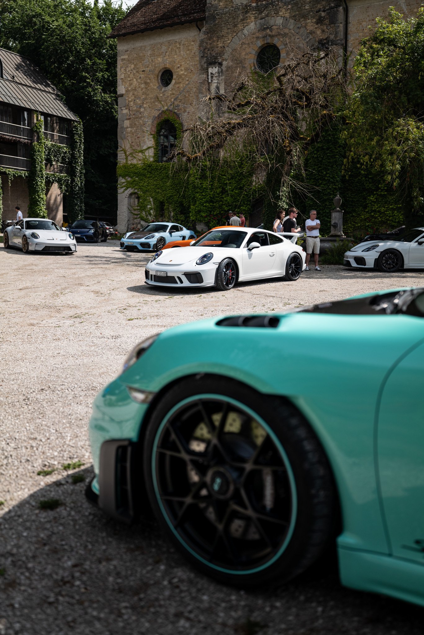 roastnroll-porsche-gt-spyder-rs-Eichenberger-Studios-LQ-40.jpg