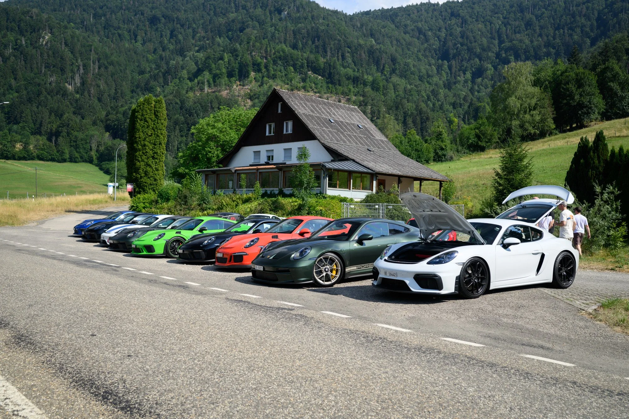 SJY_3577Roast-and-Roll-2-porsche-treffen-eichenbergerstudios-LQ.jpg