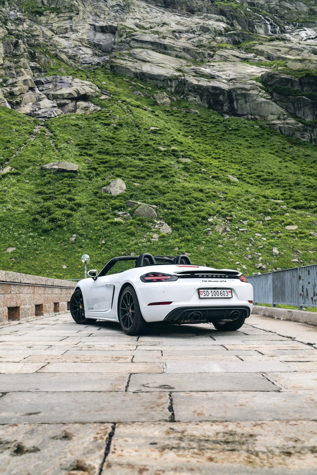 Autofotografie-porsche-718-gts-Eichenberger-Studios-LQ--29.jpg