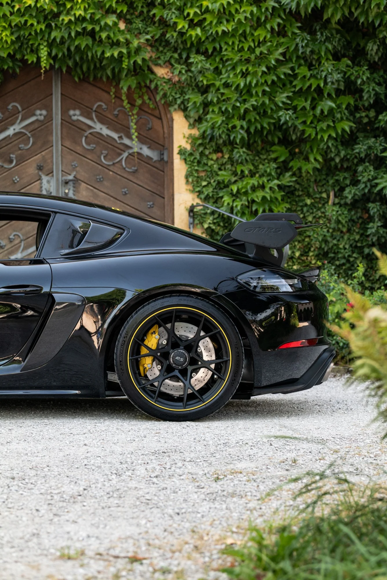 Roast-and-Roll-2-porsche-treffen-eichenbergerstudios-LQ-49.jpg