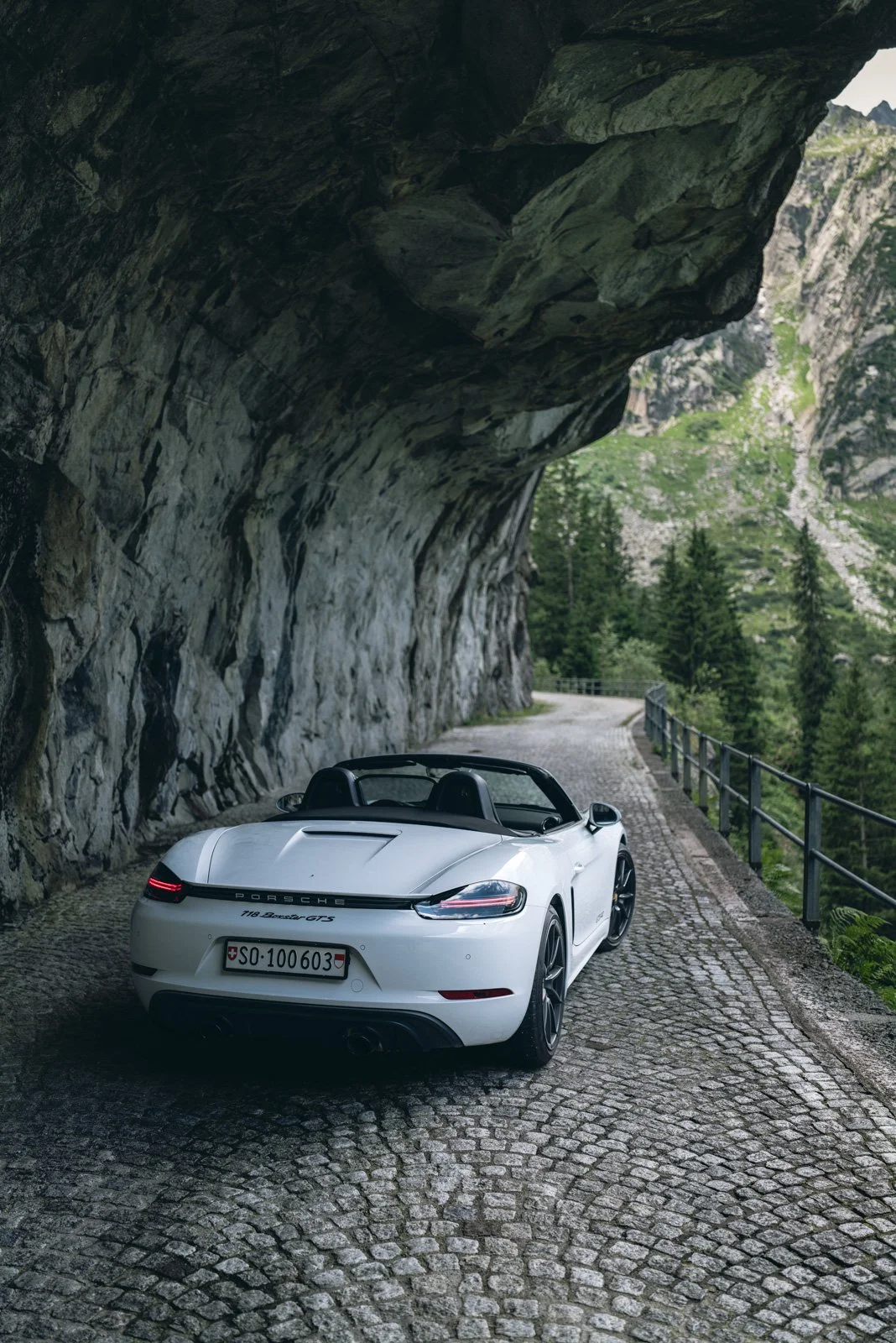 Autofotografie-porsche-718-gts-Eichenberger-Studios-LQ--13.jpg