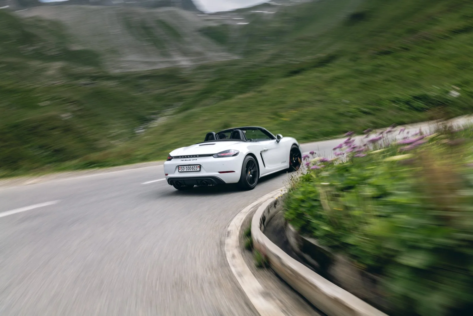Autofotografie-porsche-718-gts-Eichenberger-Studios-LQ--39.jpg