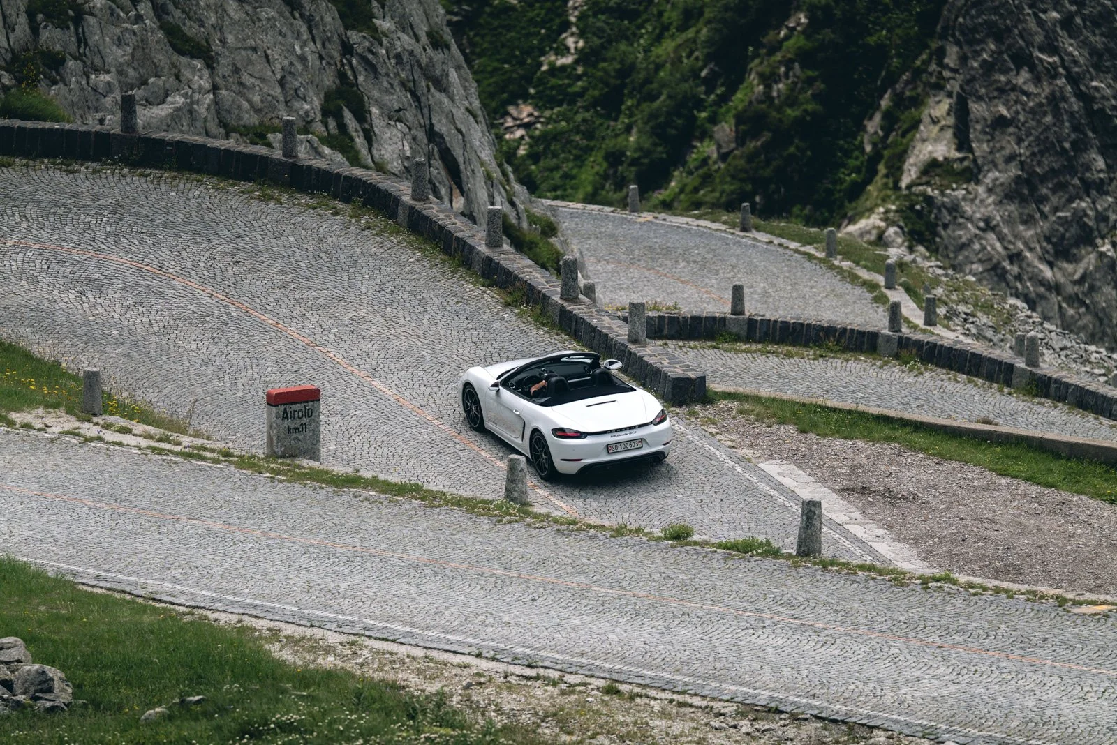 Autofotografie-porsche-718-gts-Eichenberger-Studios-LQ--52.jpg