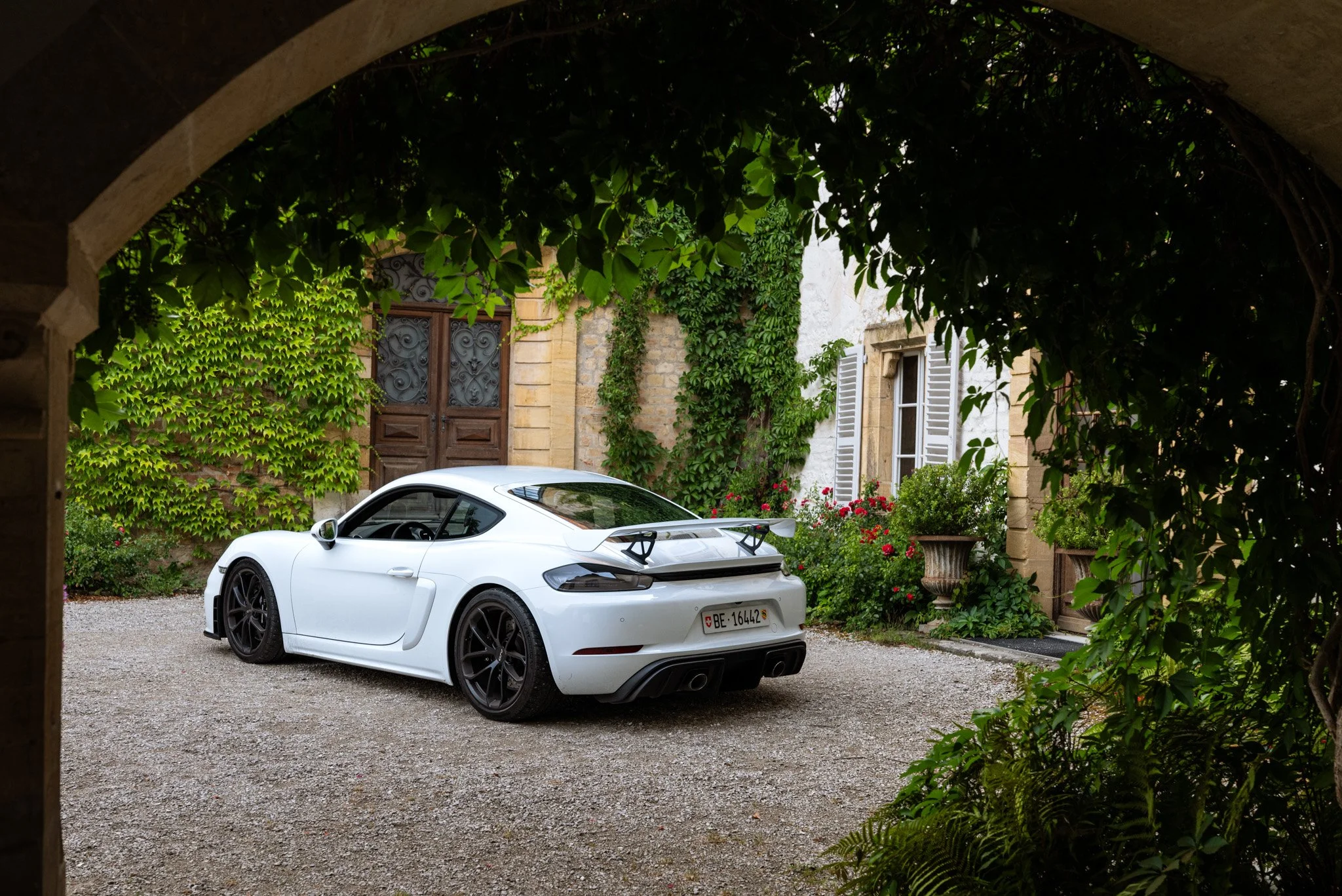 roastnroll-porsche-gt-spyder-rs-Eichenberger-Studios-LQ.jpg