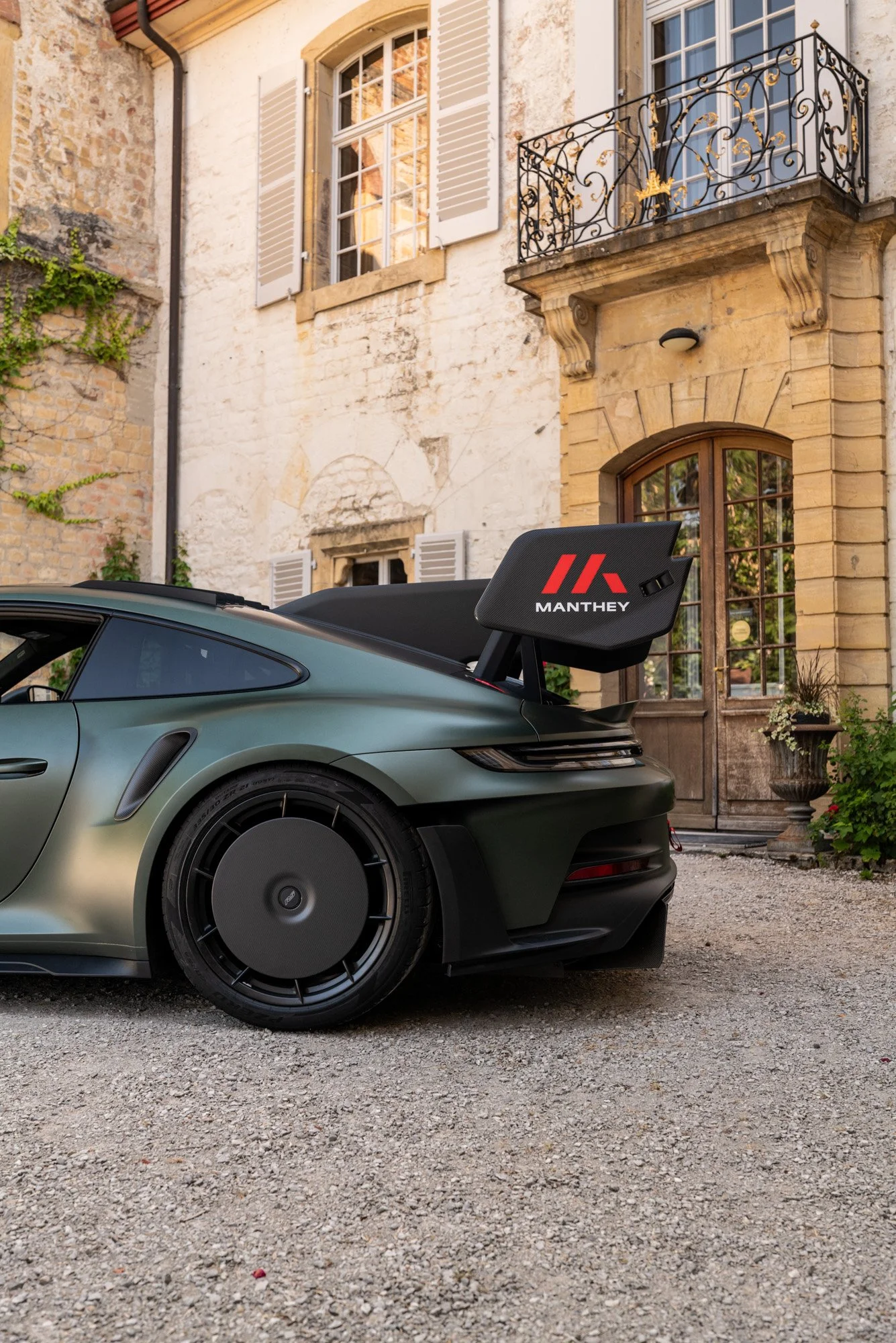 Roast-and-Roll-2-porsche-treffen-eichenbergerstudios-LQ-60.jpg