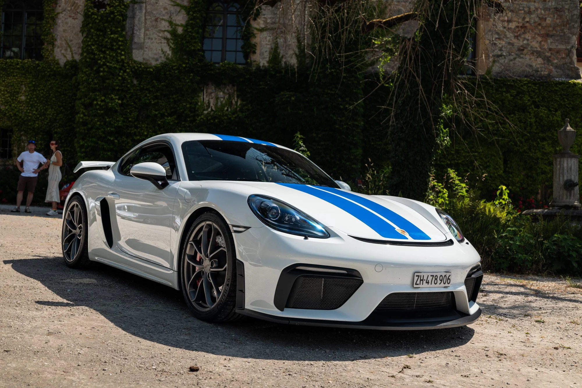 Roast-and-Roll-2-porsche-treffen-eichenbergerstudios-LQ-121.jpg