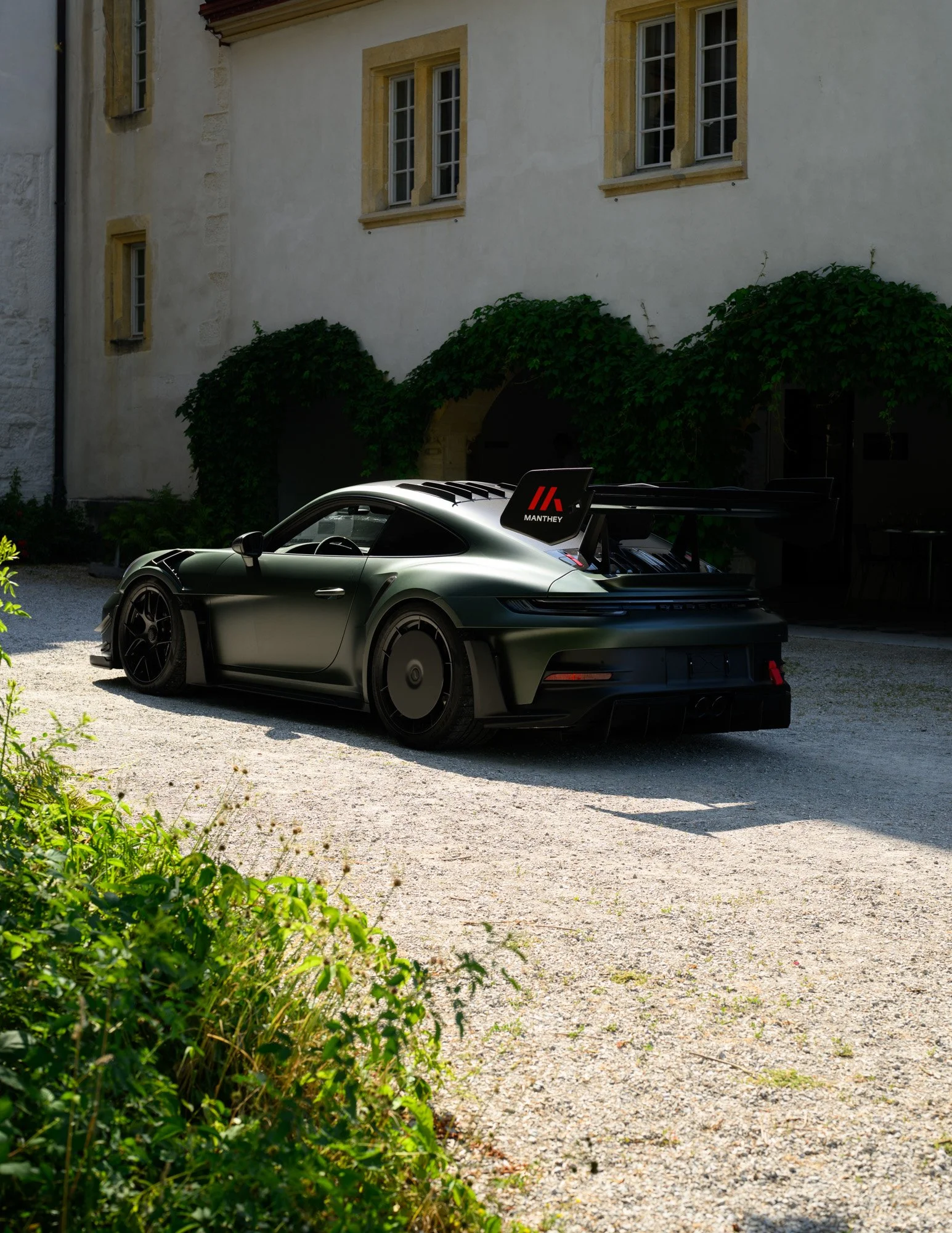 SJY_3400Roast-and-Roll-2-porsche-treffen-eichenbergerstudios-LQ.jpg