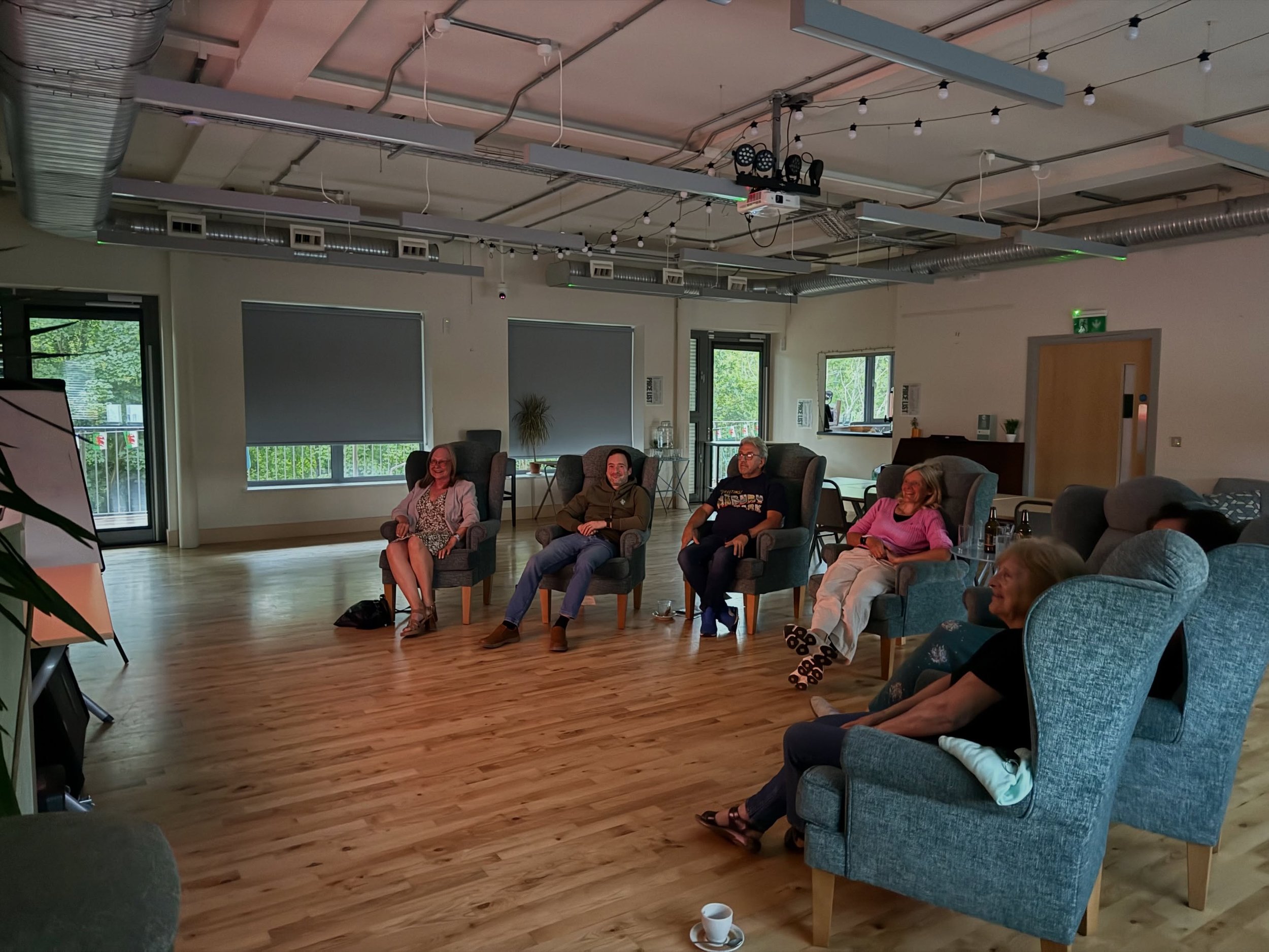 🎬🇪🇸 A new way to enjoy Spanish together!

I&rsquo;ve recently introduced something new to my Spanish lessons: Spanish Film Nights! 🍿❤️

For our first one, we watched the wonderful Argentinian film &ldquo;El secreto de sus ojos&rdquo;, directed by