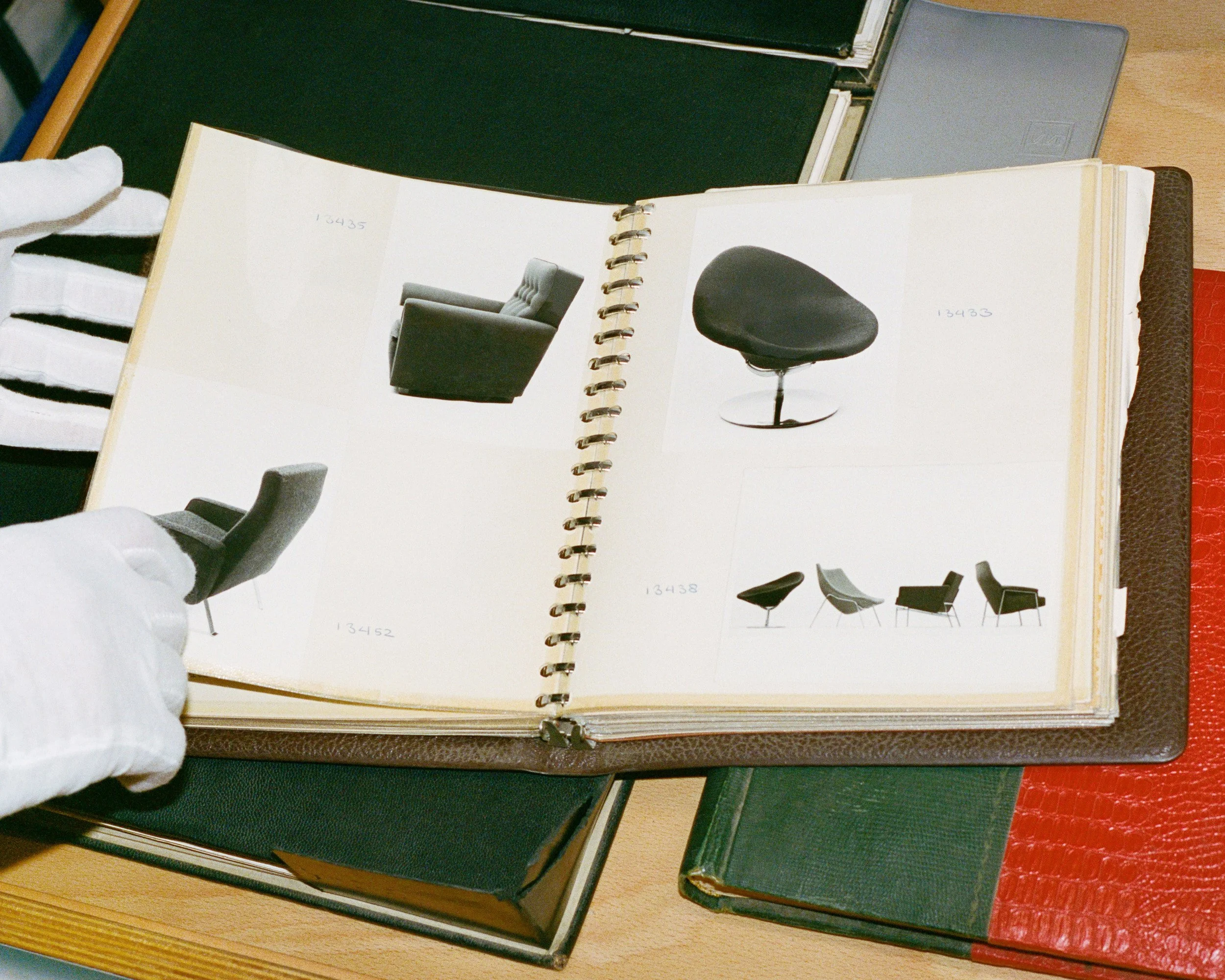 2025 Artifort x Pierre Paulin 128.jpg