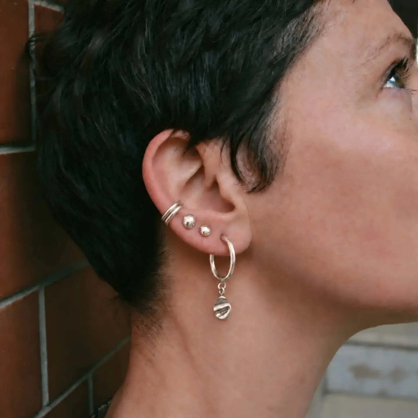 Mix shapes. Mix sizes. Forget the rules.

The best combinations are the ones 
that feel like you!

#meetthecatstudio #earstacks #stackablerings #sterlingsilverearrings #jewelrymaker
