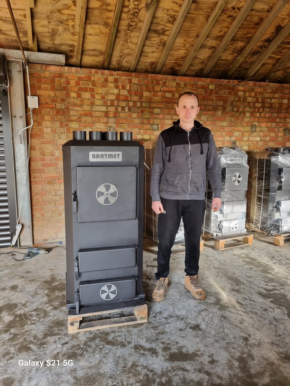 WOOD BURNING WORKSHOP HEATER 32KW — Harrison Timber UK
