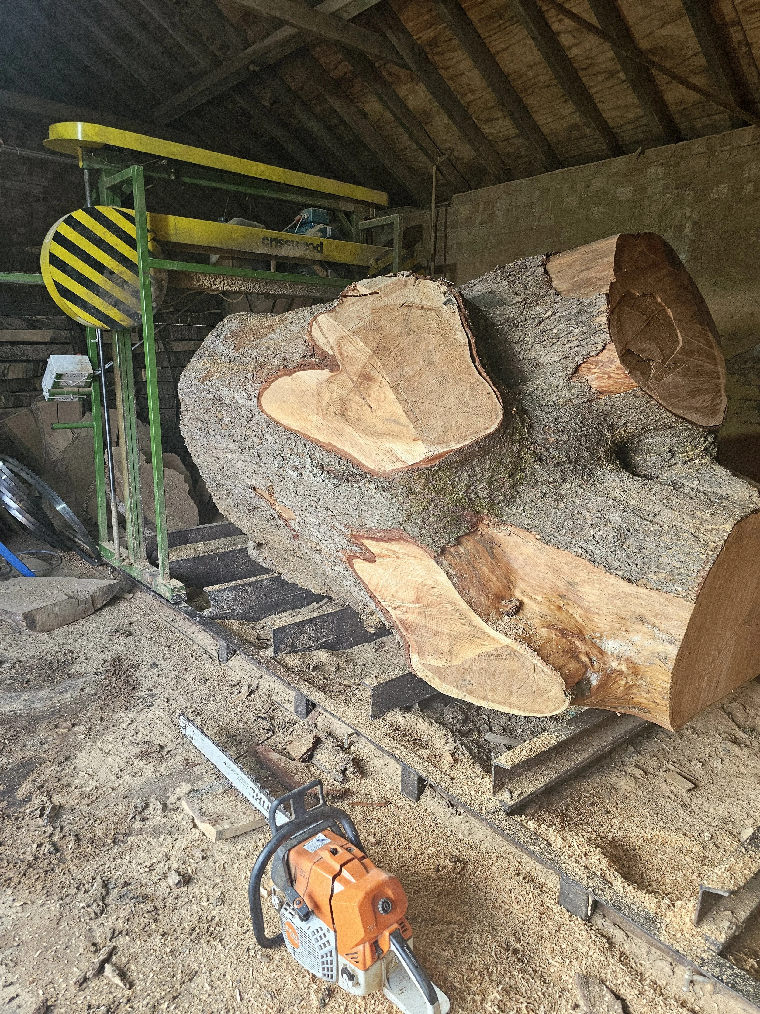 Gigant Cedar Slabs (6).jpg