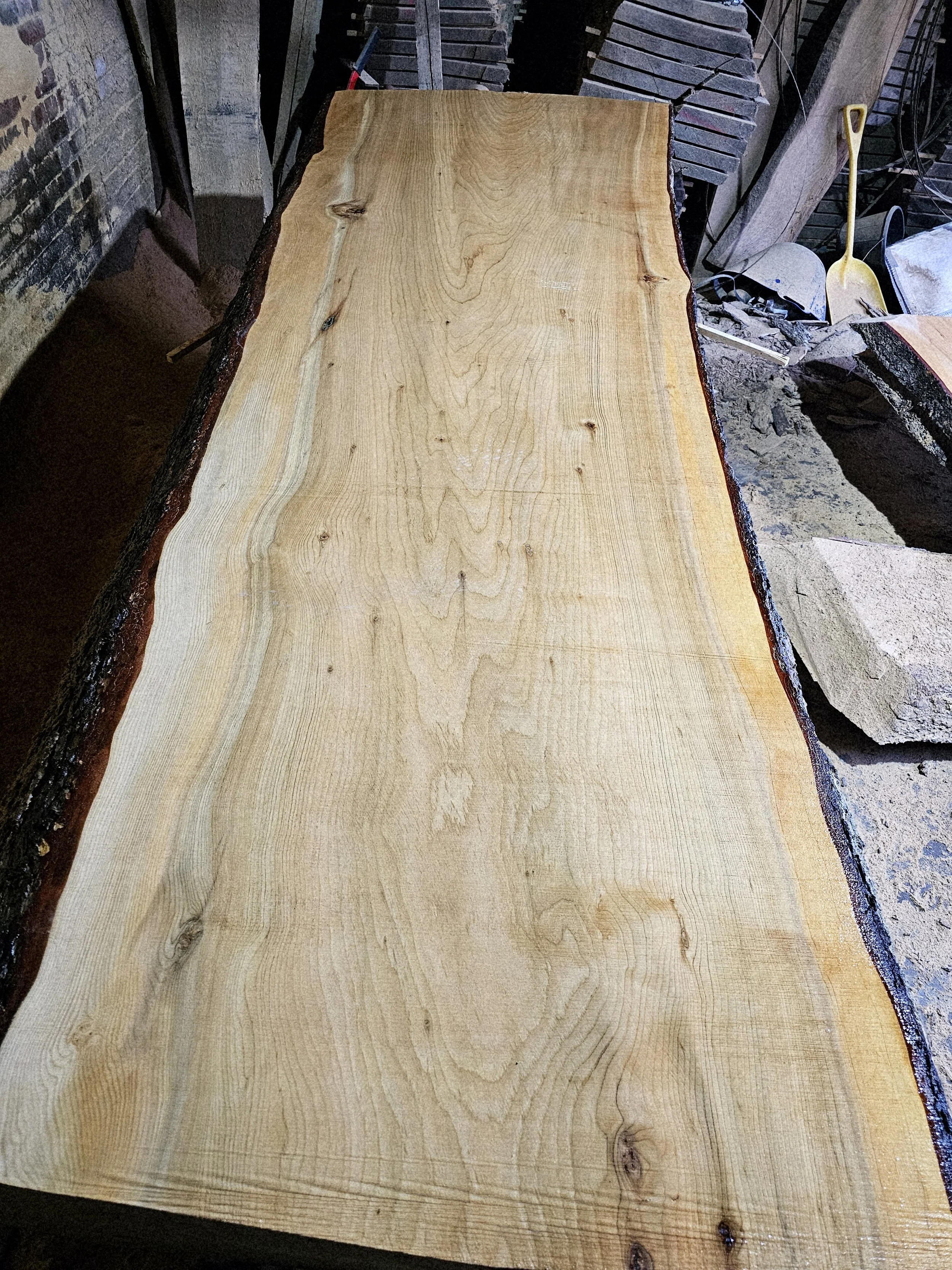 Gigant Cedar Slabs (2).jpg