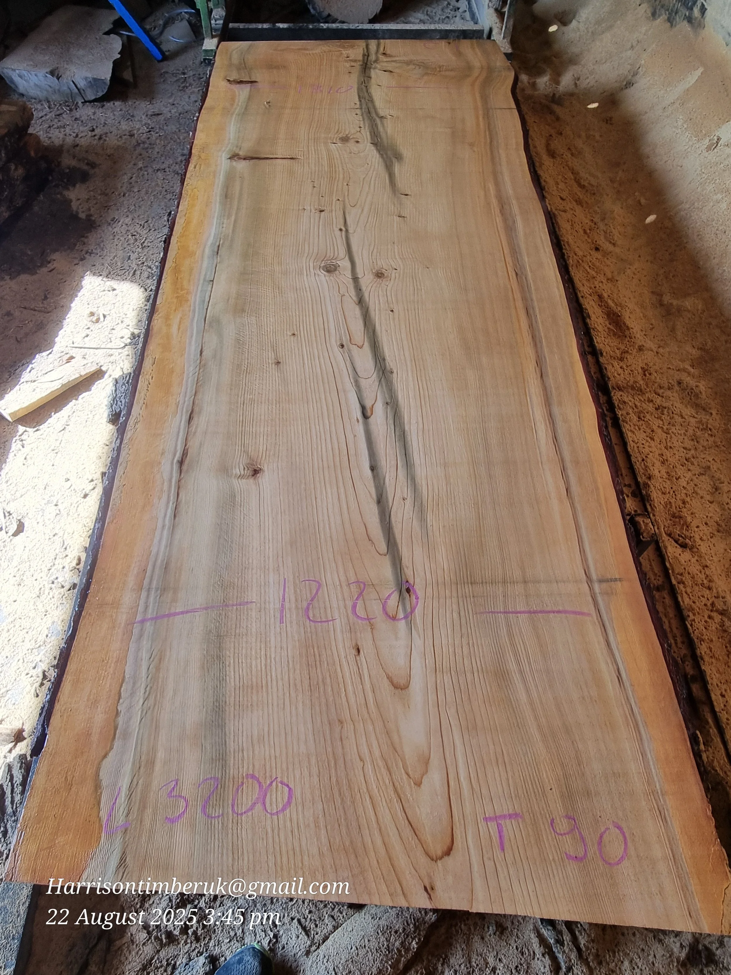Gigant Cedar Slabs (4).jpg