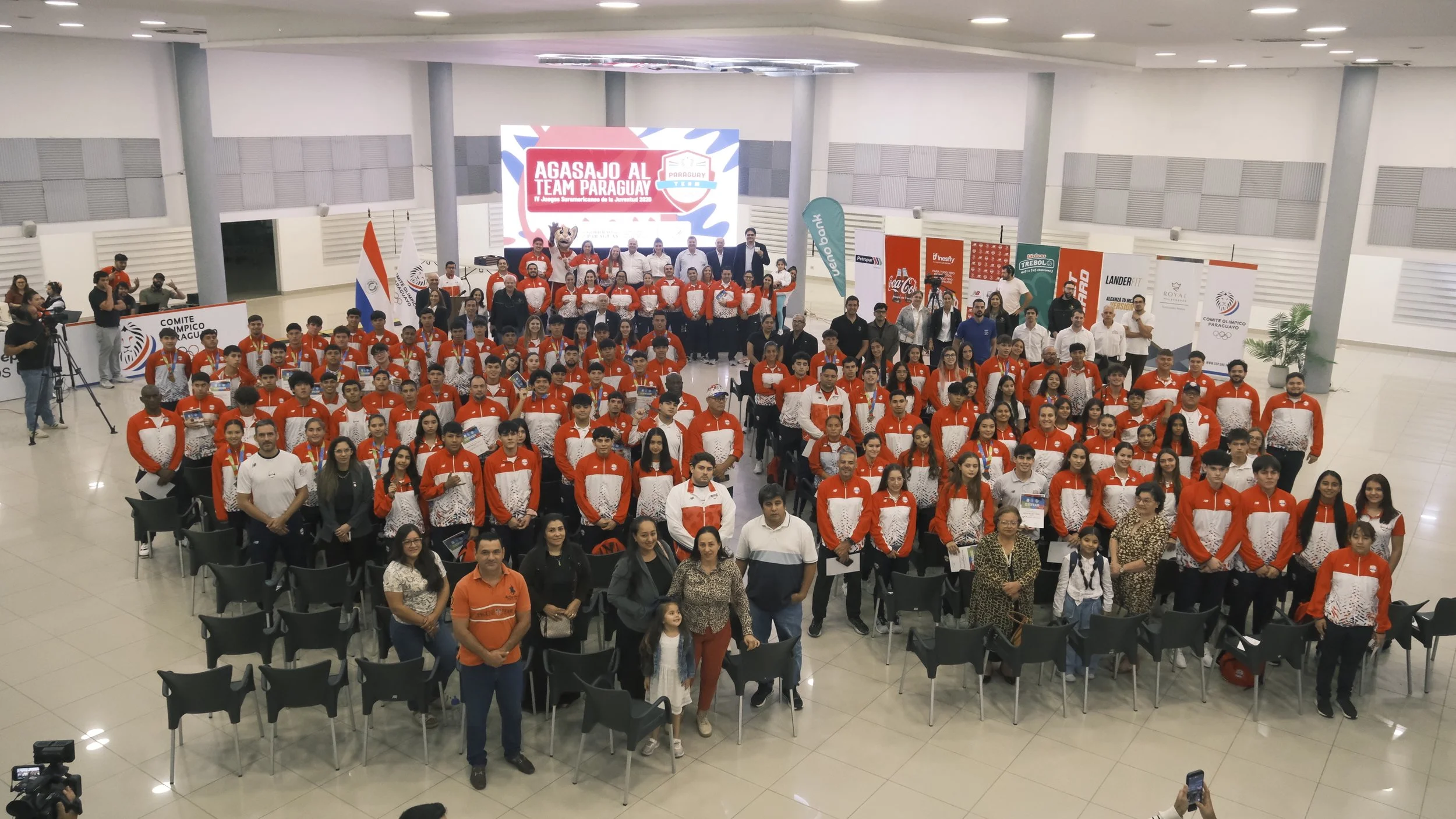 El COP agasajó al Team Paraguay tras una histórica actuación en Panamá 2026.