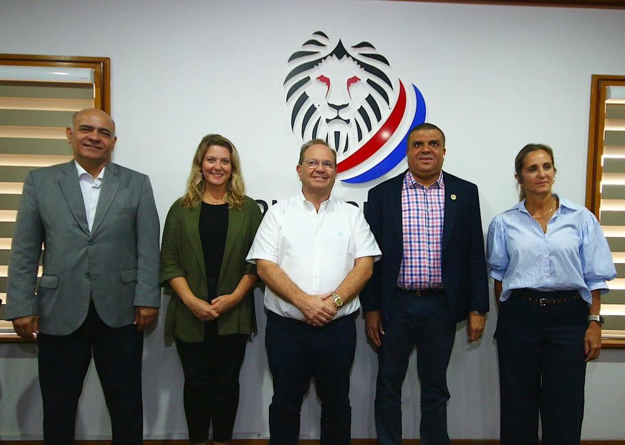 El presidente del Comit&eacute; Ol&iacute;mpico Paraguayo, Camilo P&eacute;rez L&oacute;pez Moreira, mantuvo una reuni&oacute;n de trabajo con el presidente del Comit&eacute; Paral&iacute;mpico de las Am&eacute;ricas, con el objetivo de alinear estra