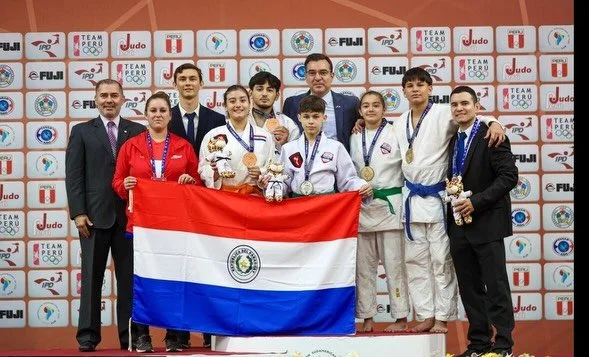 🇵🇾 #Judo 🥋 &iexcl;EL TALENTO PARAGUAYO BRILL&Oacute; EN EL SUDAMERICANO DE LIMA! 🥇🥈🥉 @paraguayjudo 

Los m&aacute;s peque&ntilde;os del judo nacional demostraron toda su garra y preparaci&oacute;n en el Campeonato Sudamericano Categor&iacute;a 
