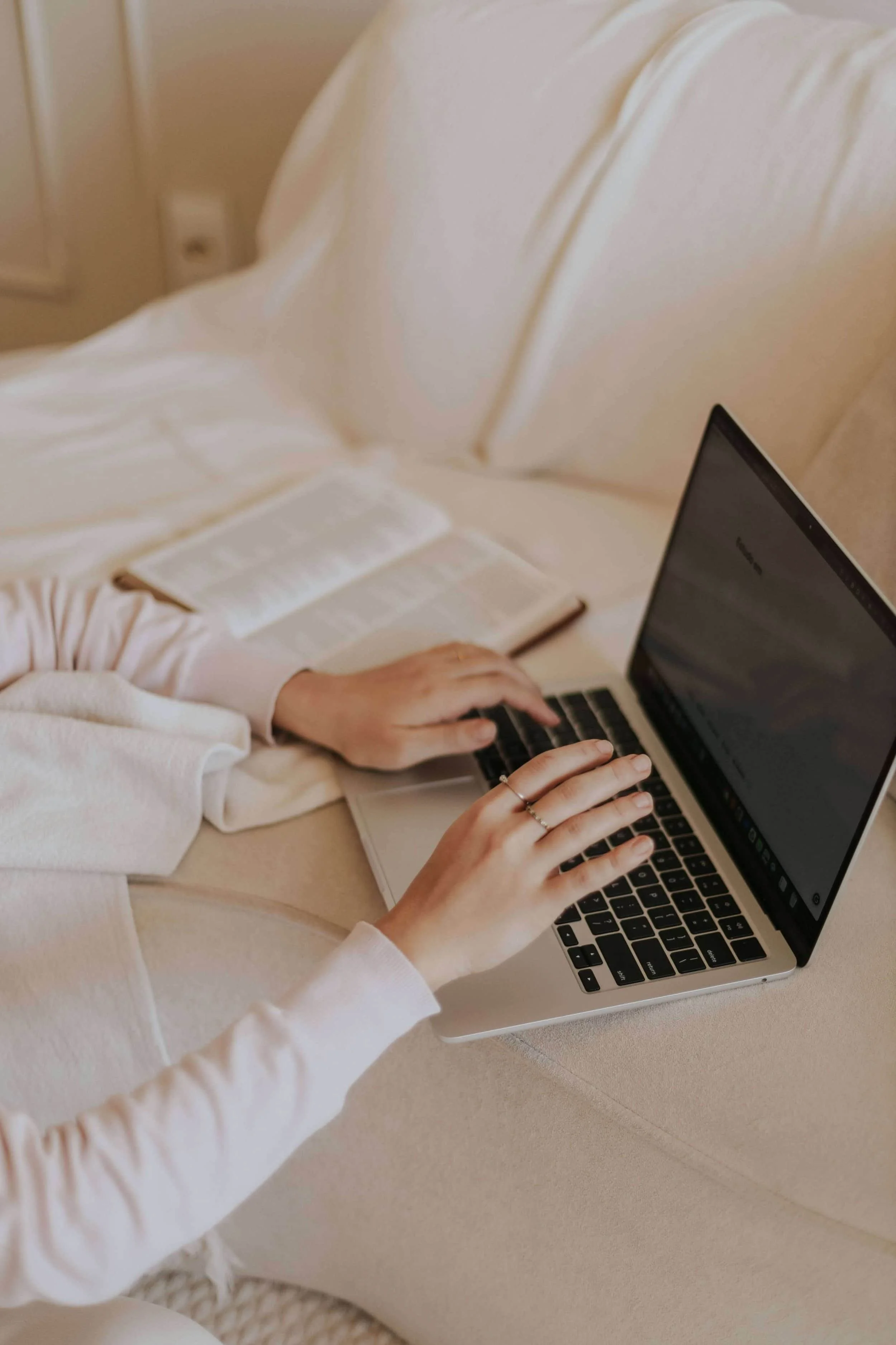 Online Christian book club with Kim Gentry.