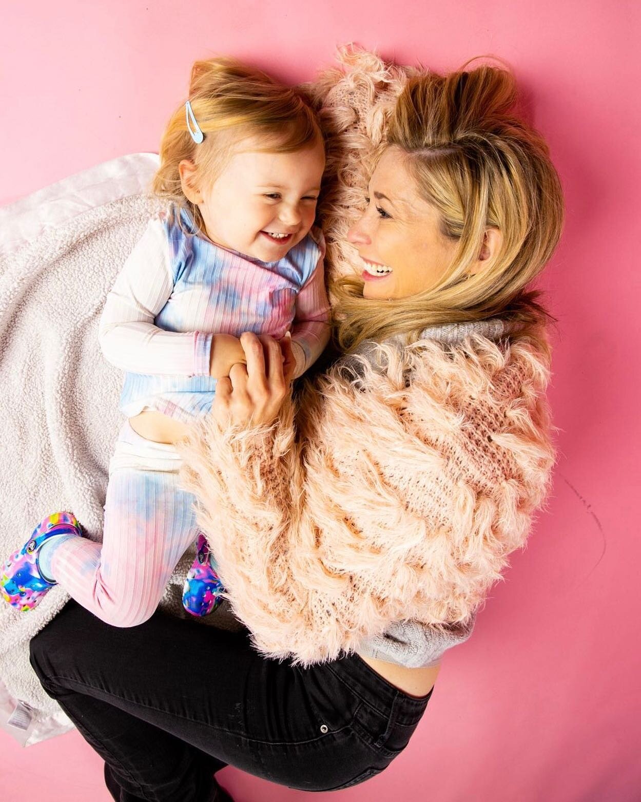 I love being your mom. 
📸 by @deeddebruno