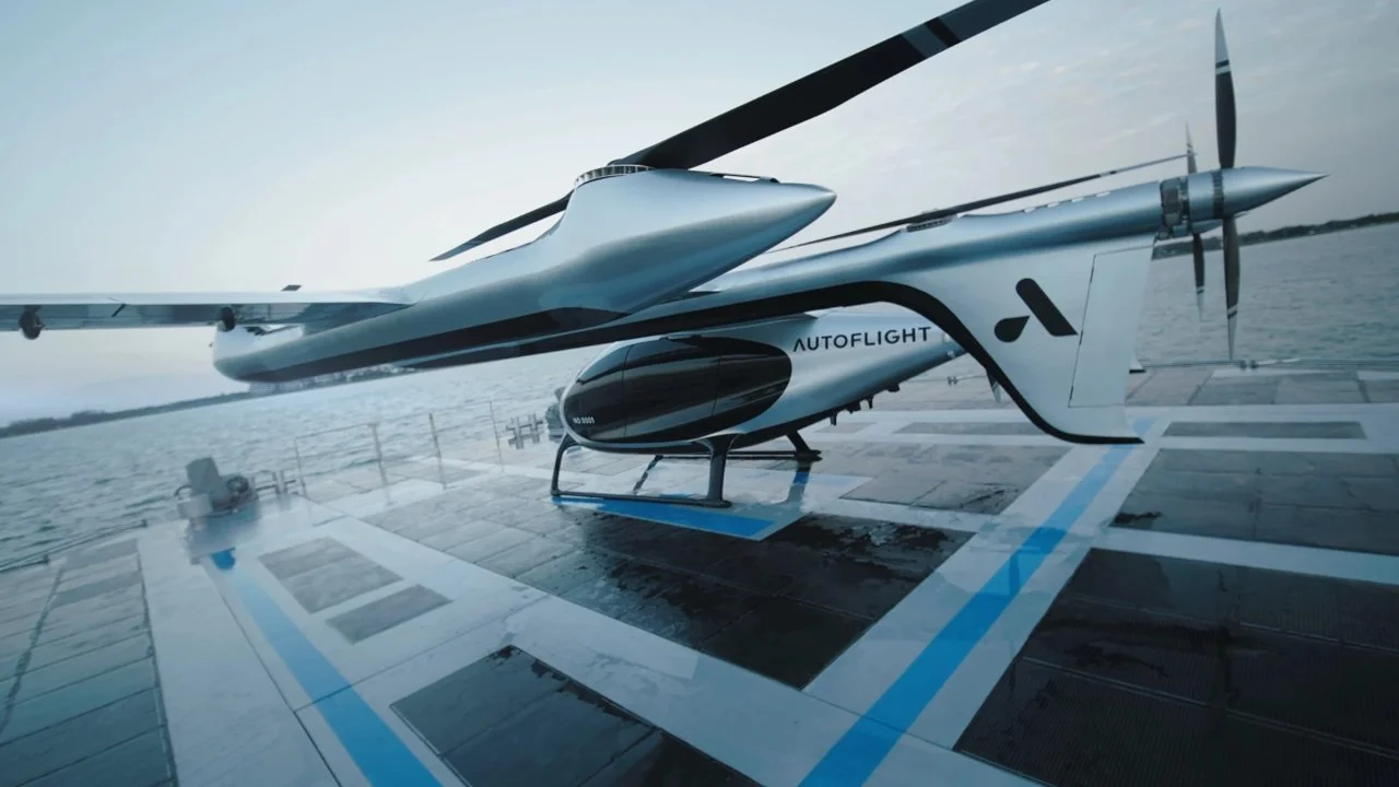 captainelectro.com | AutoFlight’s Floating Vertiport: The Mobile, Solar-Powered Solution for eVTOL Air Taxis.