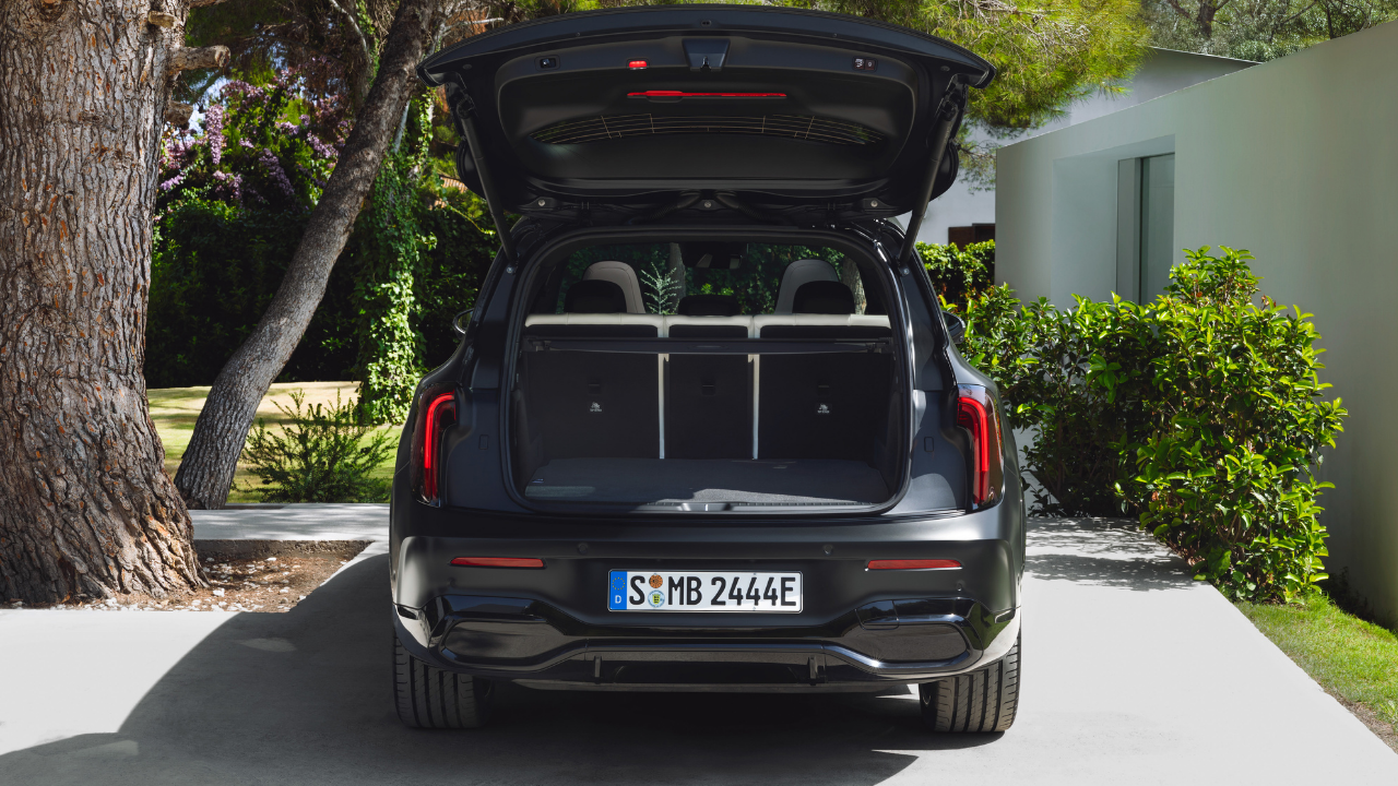 captainelectro.com | 2026 Mercedes GLB EV Review: The Boxy New Electric SUV with ChatGPT and 392-Mile Range.