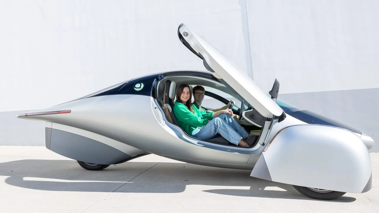 Aptera Solar EV: The 1,000-Mile Car That Never Needs Charging Is ...
